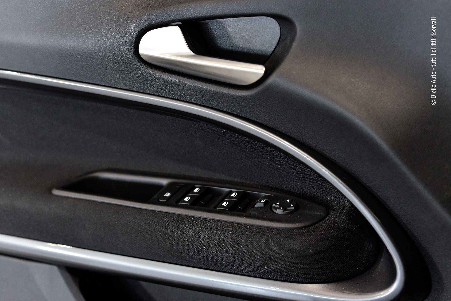 Fiat 600 1.2 hybrid 110cv auto