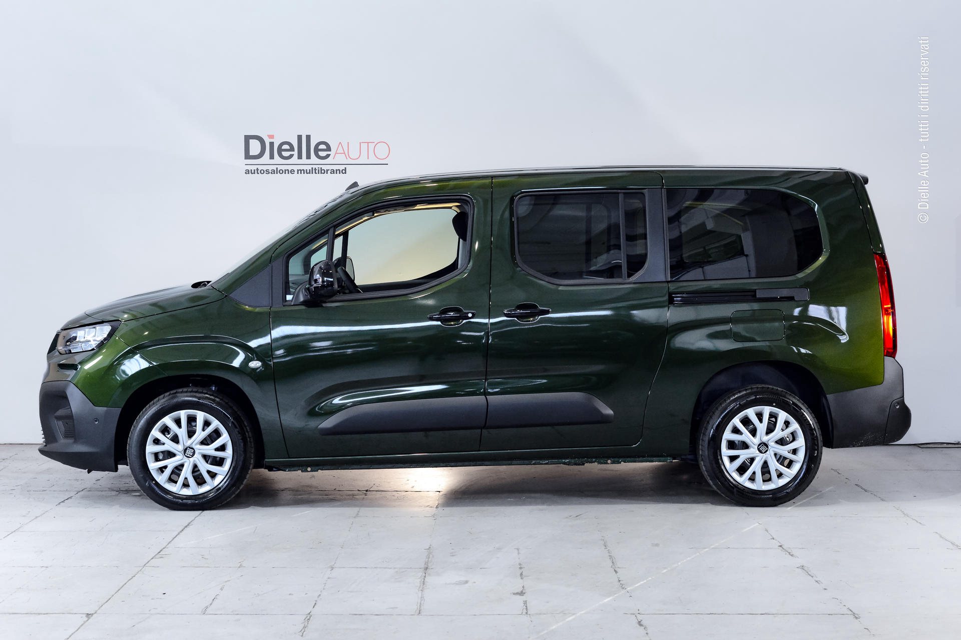 Fiat Doblo Passo Lungo 1.5 d Doblo 130cv auto 7p.ti