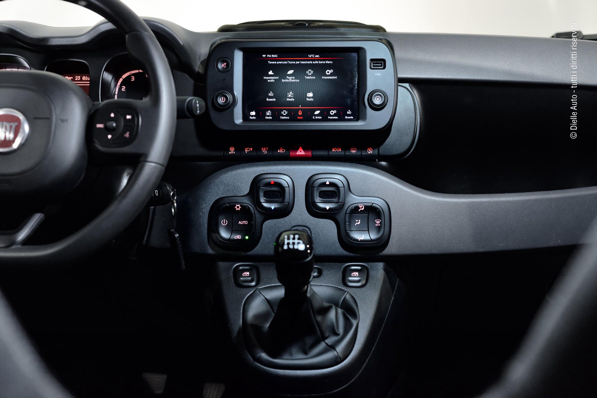 Fiat Panda 1.0 firefly hybrid Cross s&s 70cv 5p.ti