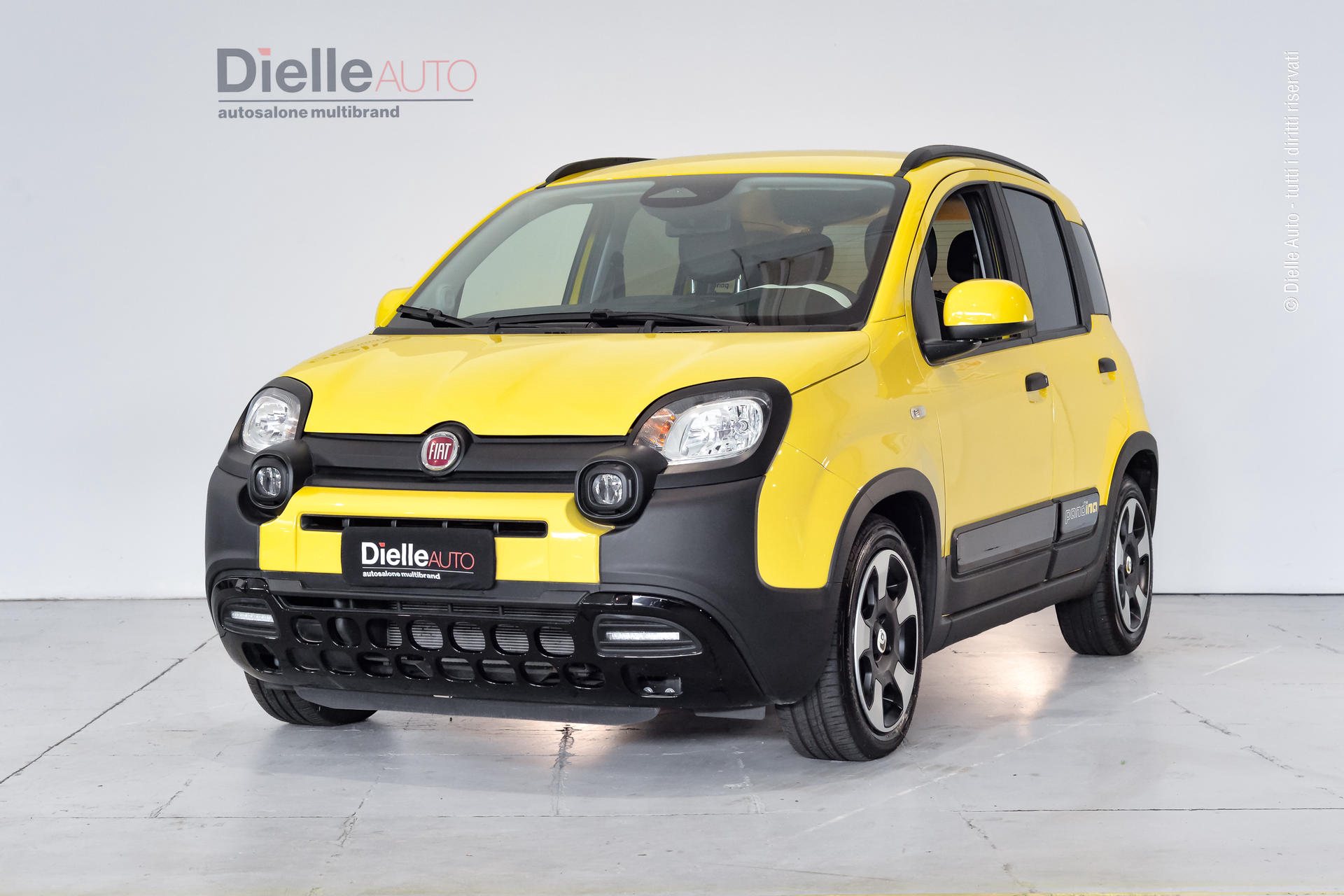 Fiat Pandina 1.0 Cross hybrid s&s 70cv 5p.ti