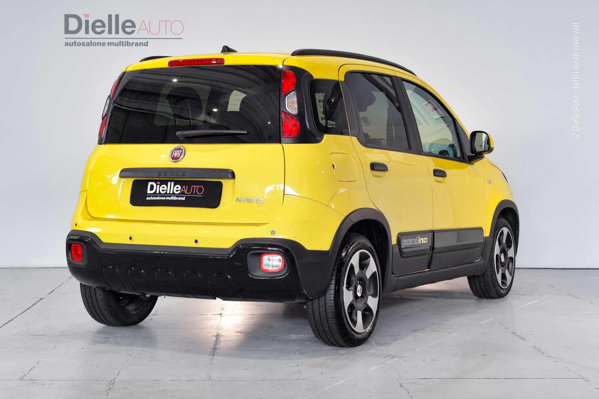 Fiat Pandina 1.0 Cross hybrid s&s 70cv 5p.ti
