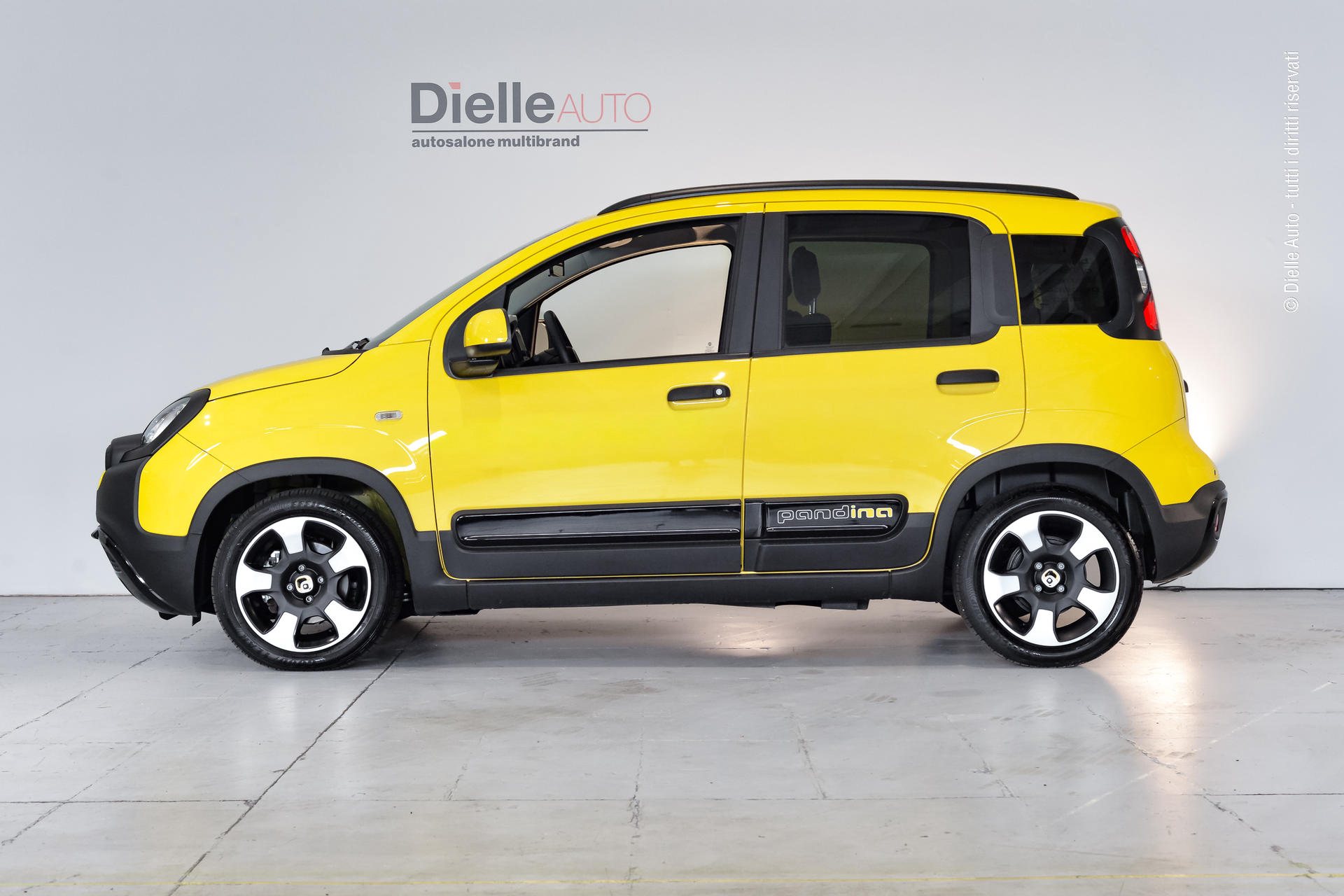 Fiat Pandina 1.0 Cross hybrid s&s 70cv 5p.ti