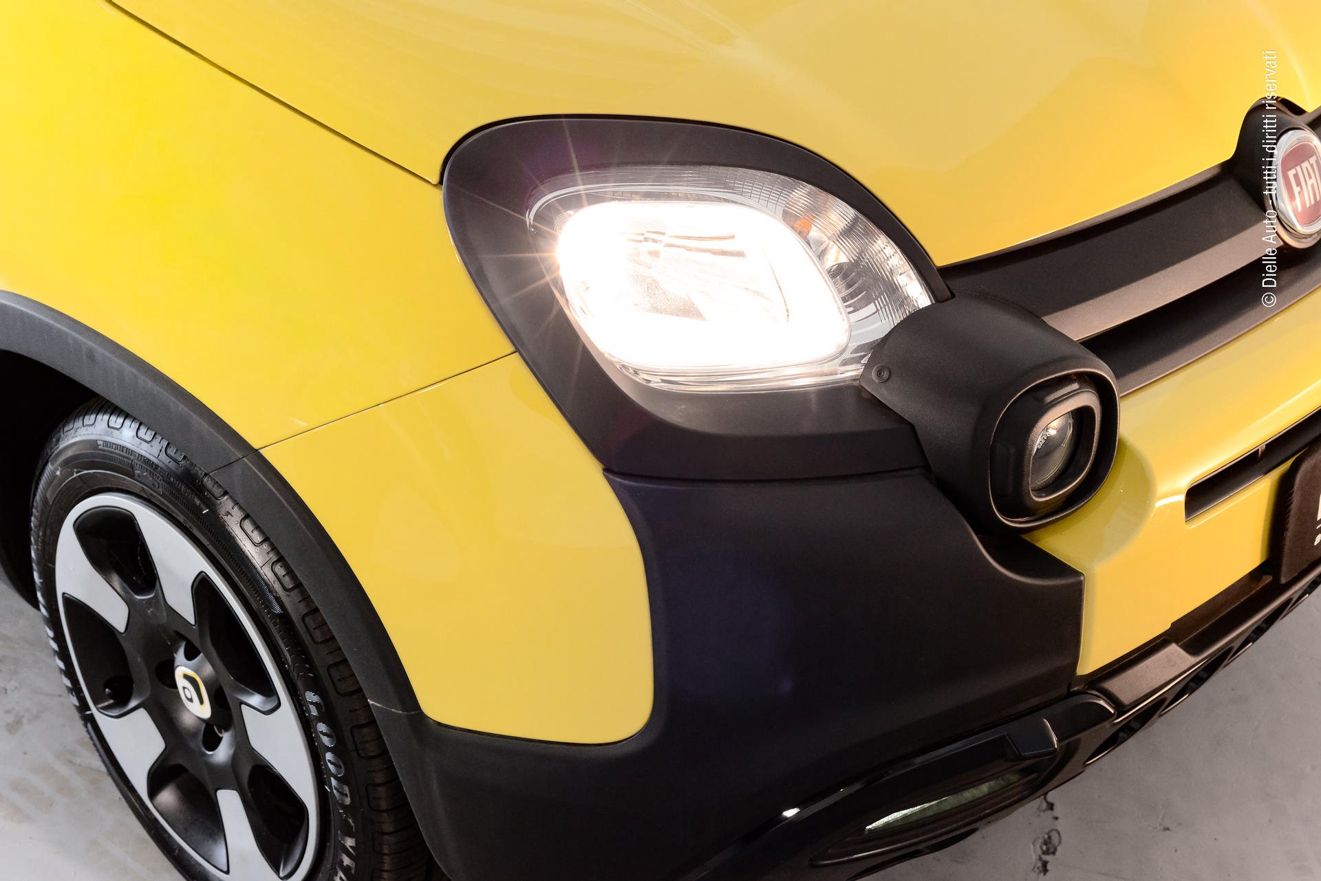Fiat Pandina 1.0 Cross hybrid s&s 70cv 5p.ti