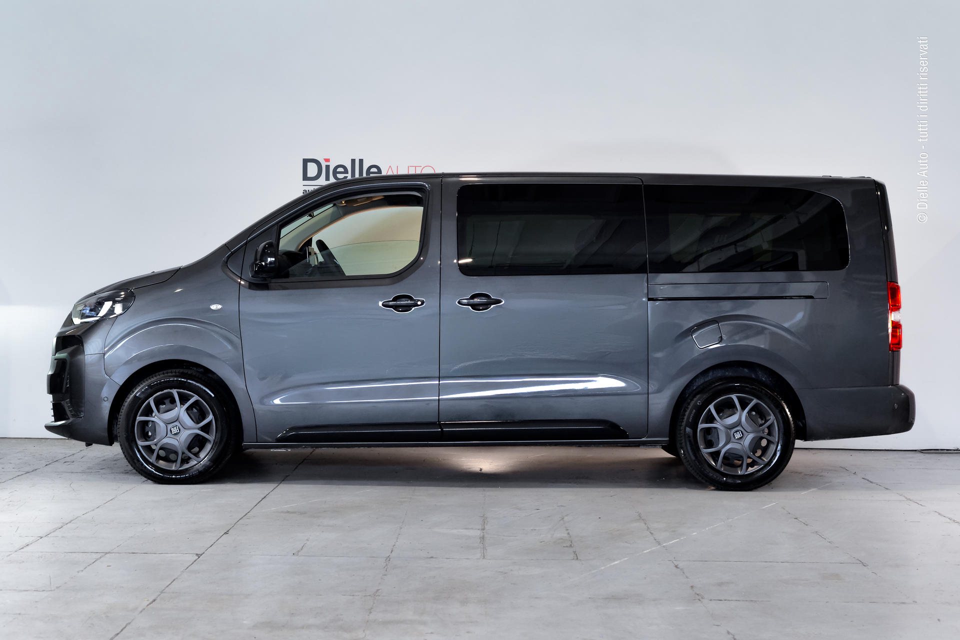 Fiat Scudo Ulysse combi M1 2.0 bluehdi 180cv L3H1 at8