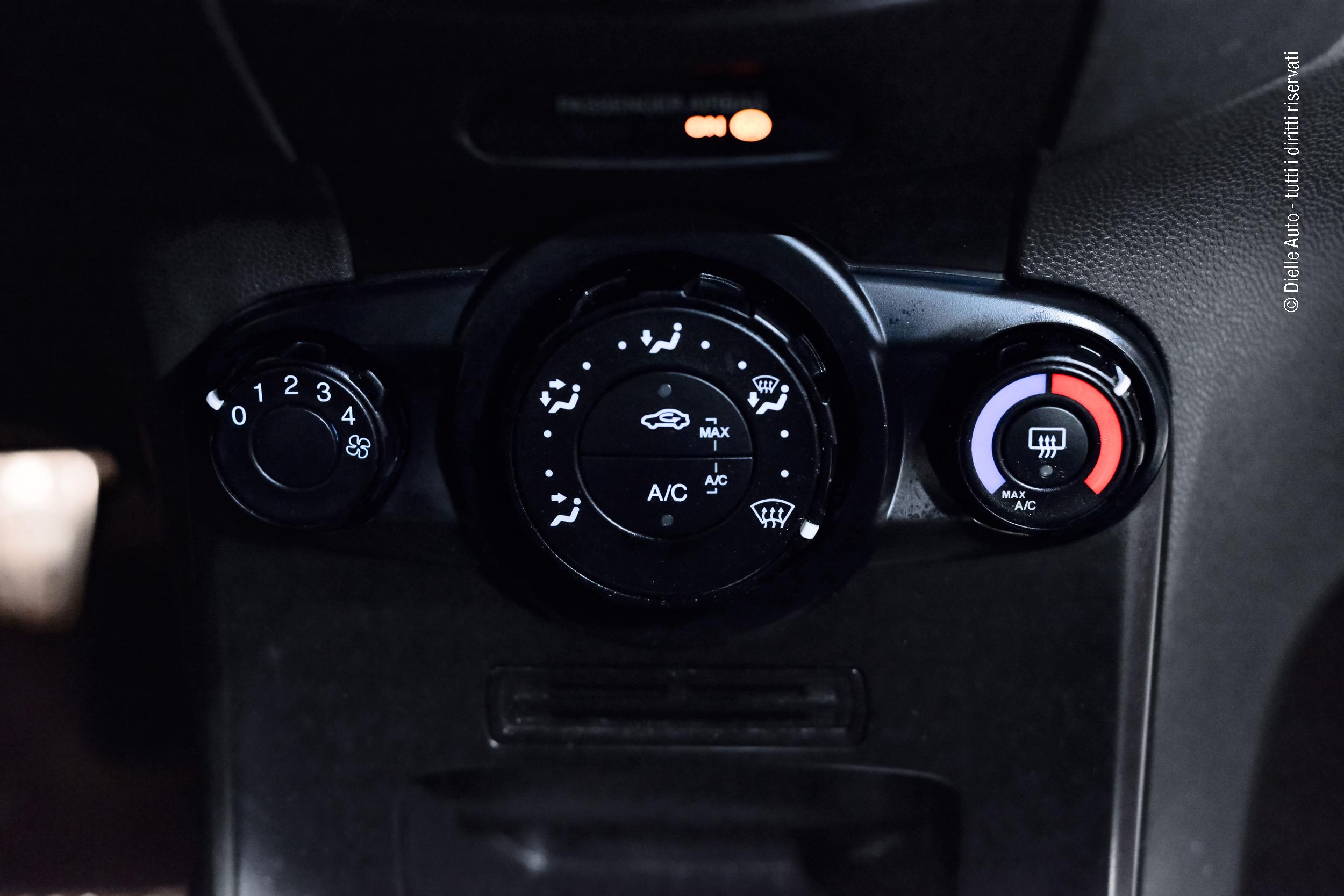 Ford Fiesta 5p 1.0 ecoboost ST-line 100cv