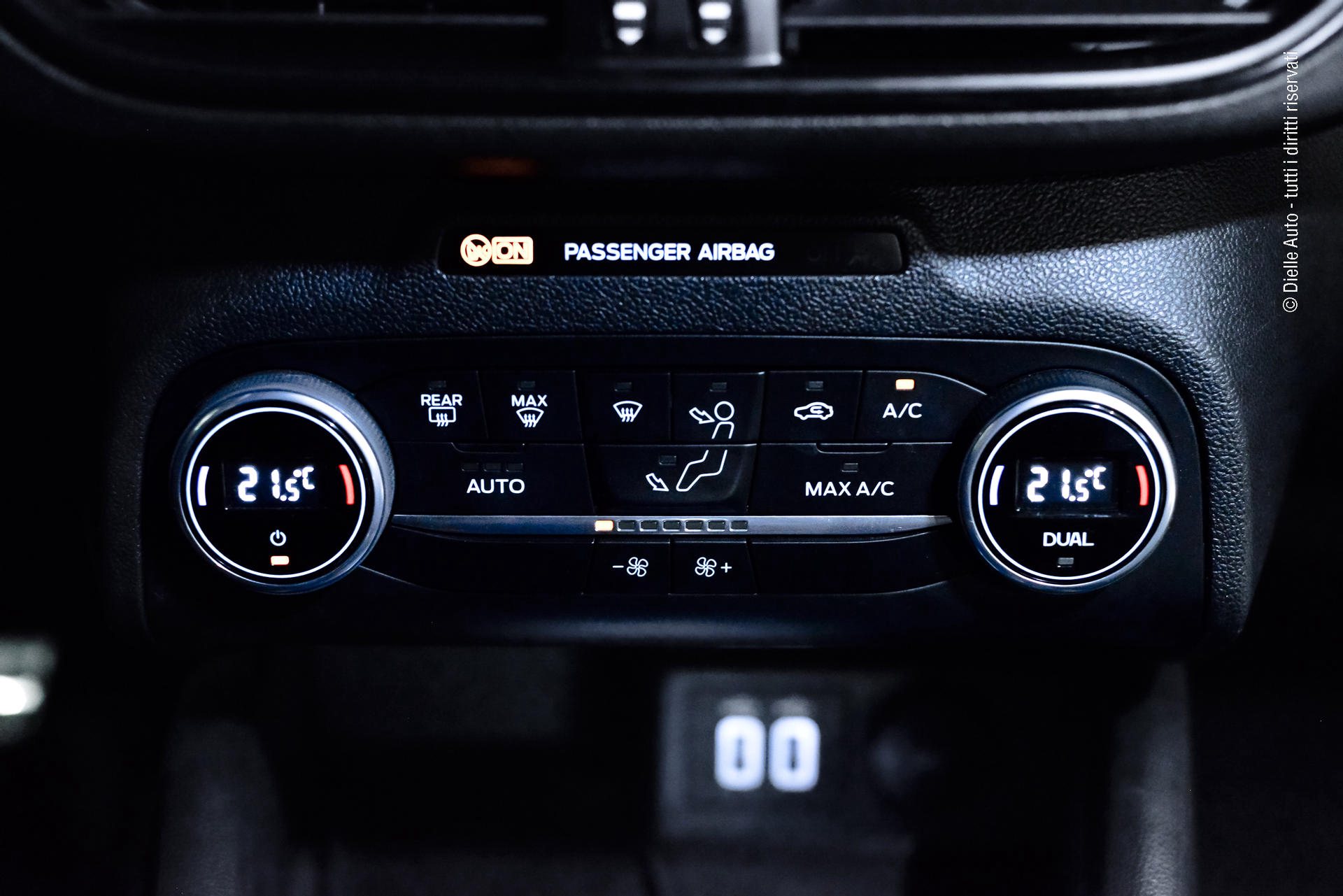 Ford Focus 1.5 ecoblue ST-Line s&s 120cv my20.75