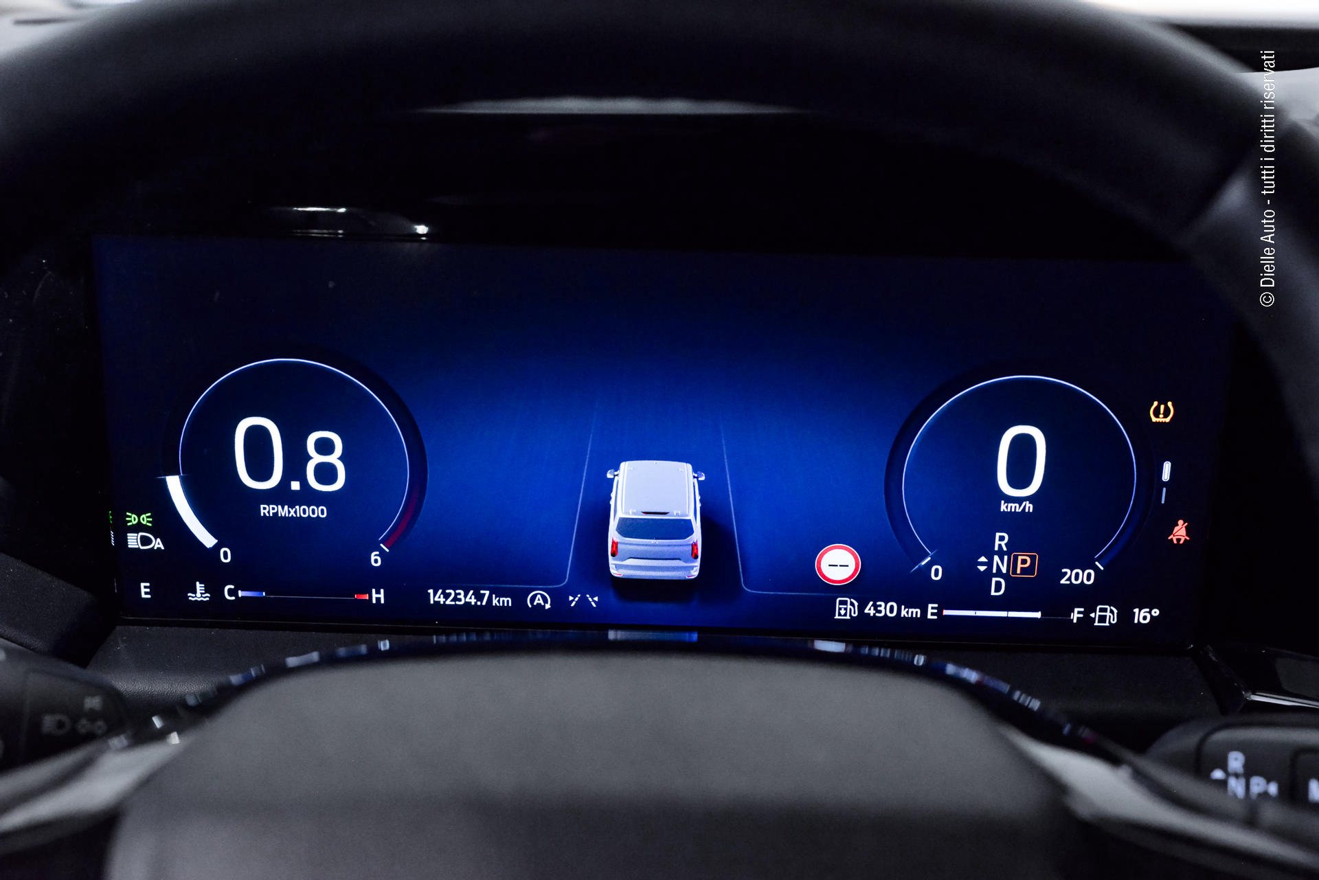 Ford tourneo custom 320 2.0 ecoblue 170cv Titanium L2H1 A8 + winter pack