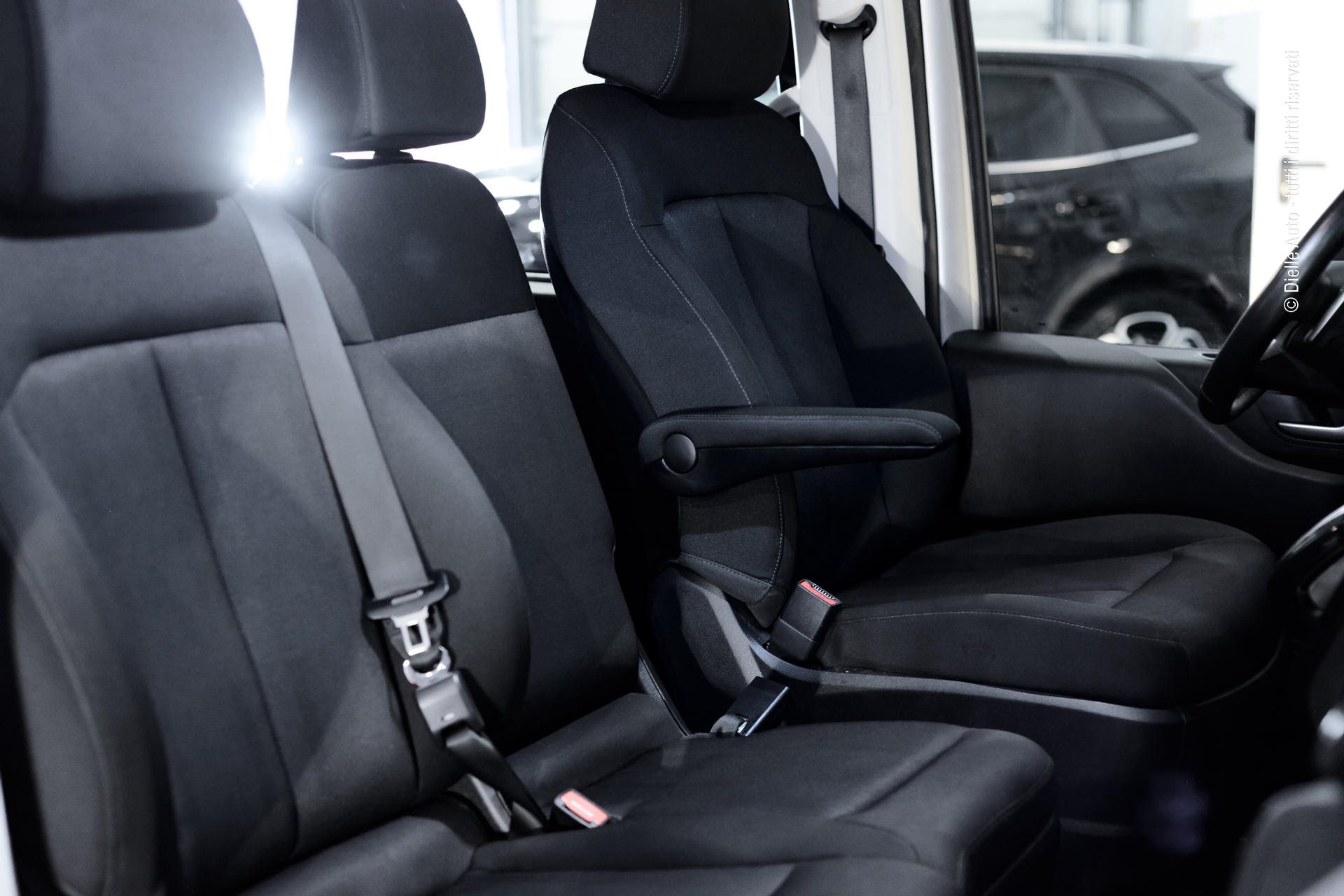 Hyundai Staria 2.2 Wagon awd auto 9 POSTI