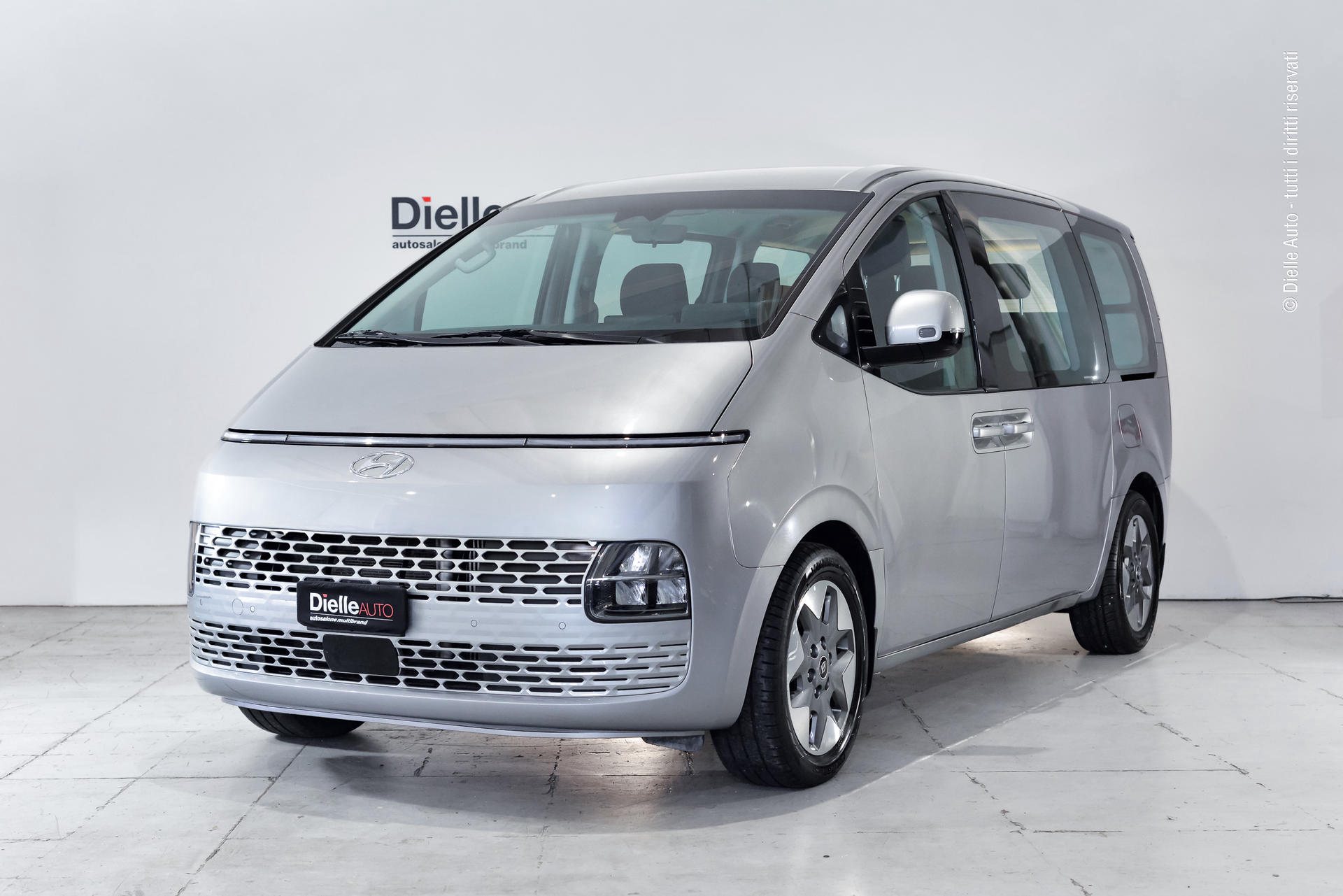 Hyundai Staria 2.2 Wagon awd auto 9 POSTI