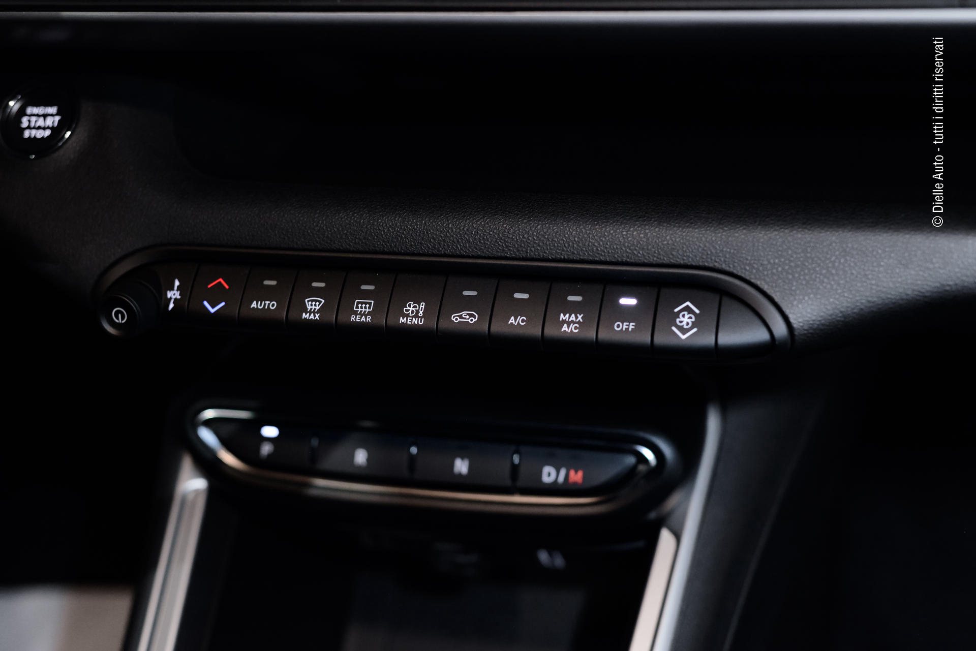 Jeep Avenger 1.2 turbo e-hybrid mhev Altitude fwd 110cv edct6