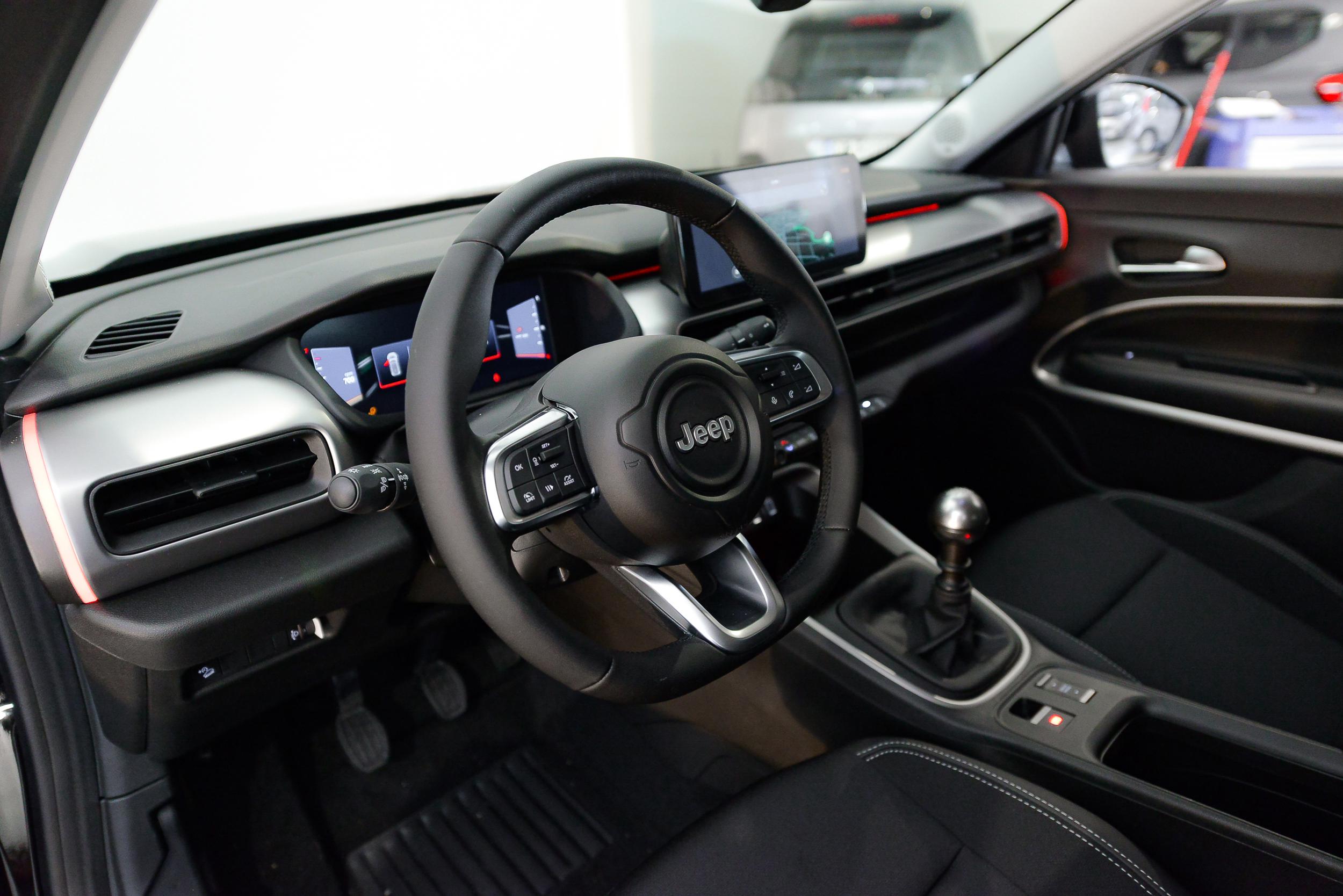 Jeep Avenger 1.2 turbo Summit fwd 110cv Mhev