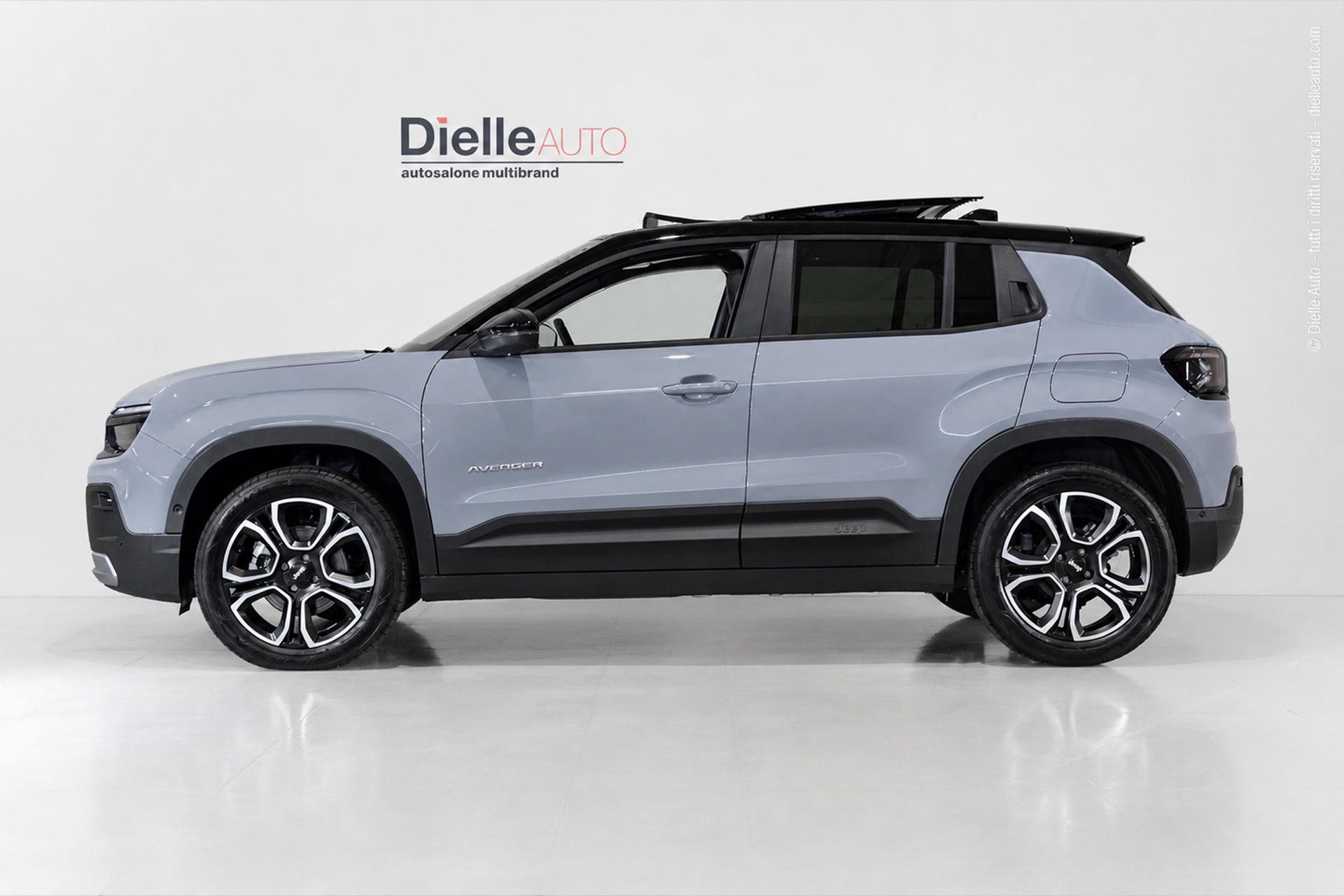Jeep Avenger 1.2 turbo e-hybrid mhev Summit fwd 100cv edct6 *TETTO APRIBILE*
