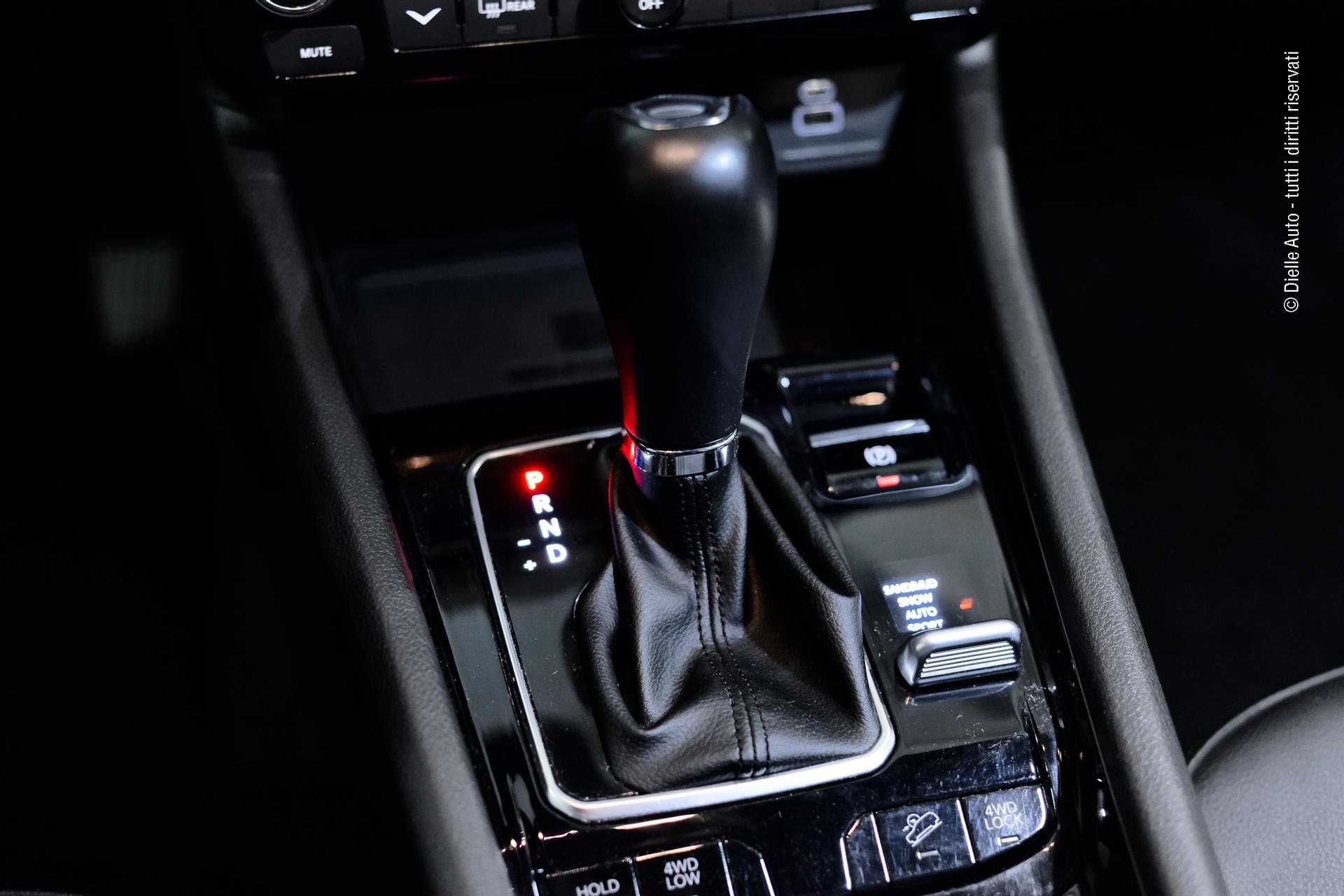 Jeep JEEP COMPASS 1.3 TURBO T4 PHEV LIMITED 4xe AUTO - AUTOCARRO N1 5 POSTI - 