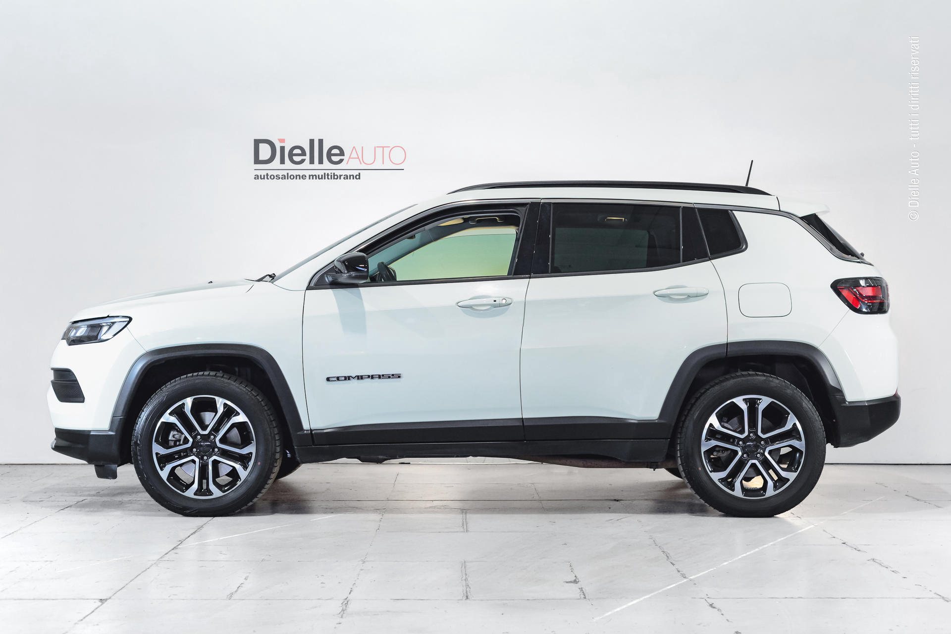 Jeep Compass 1.3 turbo t4 phev Limited 4xe autocarro N1 5 posti