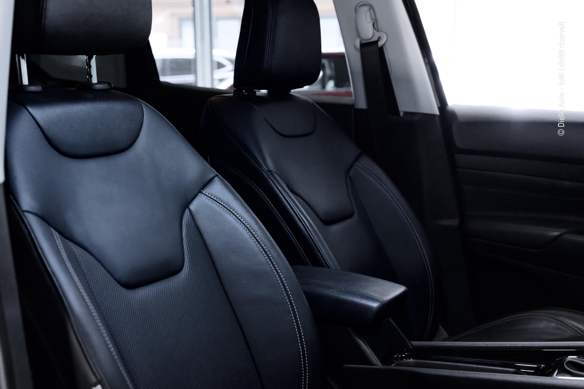 Jeep Compass 1.5 turbo t4 mhev Summit 2wd 130cv dct