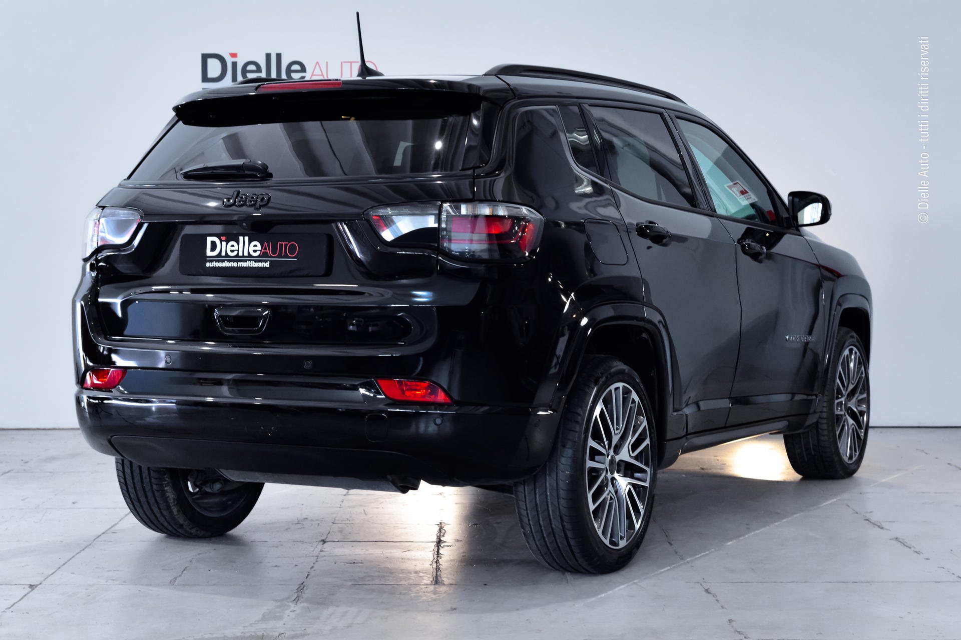 Jeep Compass 1.5 turbo t4 mhev Summit 2wd 130cv dct