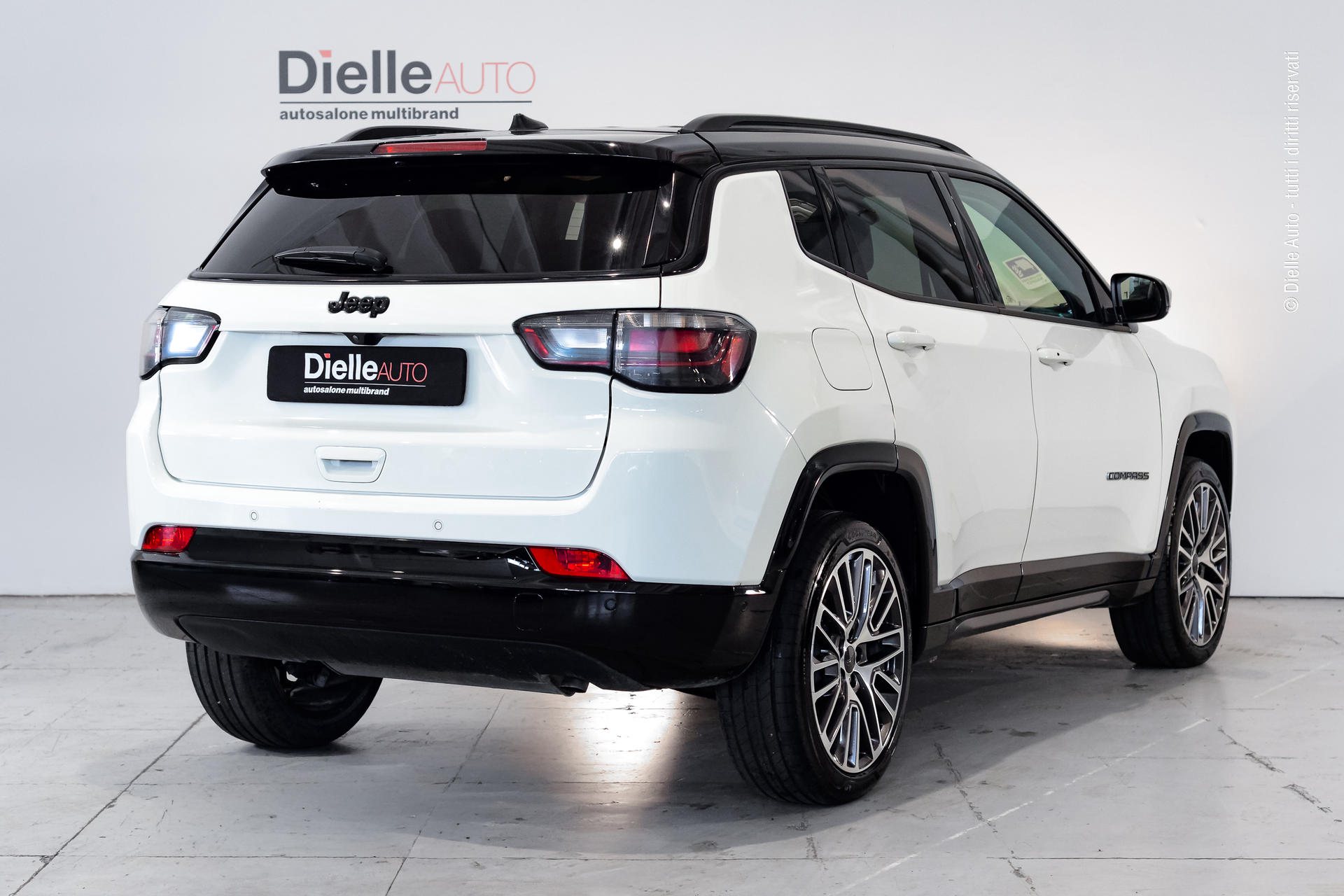 Jeep Compass 1.5 turbo t4 mhev Summit 2wd 130cv dct