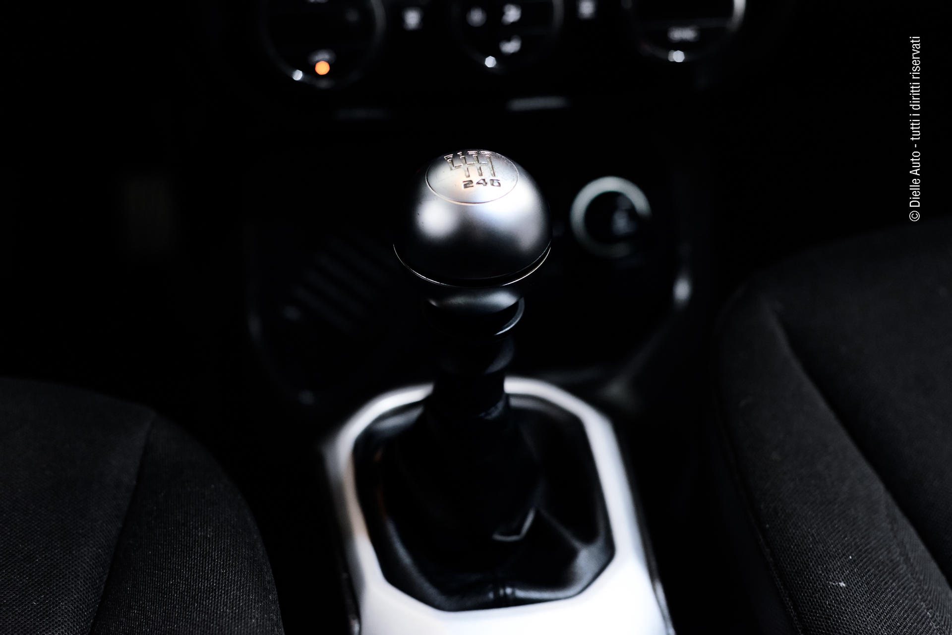 Jeep Renegade 1.6 mjt Limited fwd 120cv E6