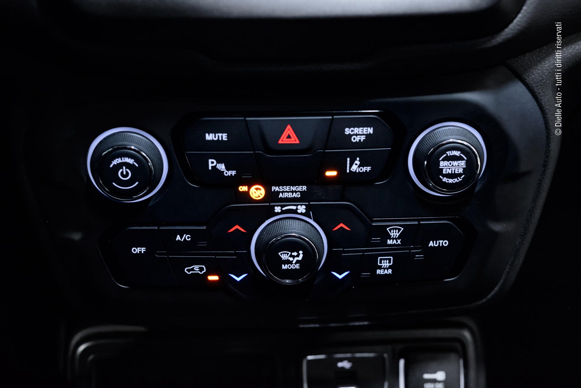 Jeep Renegade 1.0 t3 Longitude 2wd + GPL a.m.