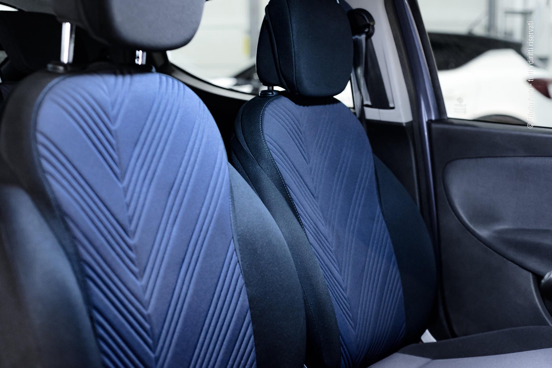 Lancia Ypsilon 1.0 firefly hybrid Gold s&s 70cv 5p.ti