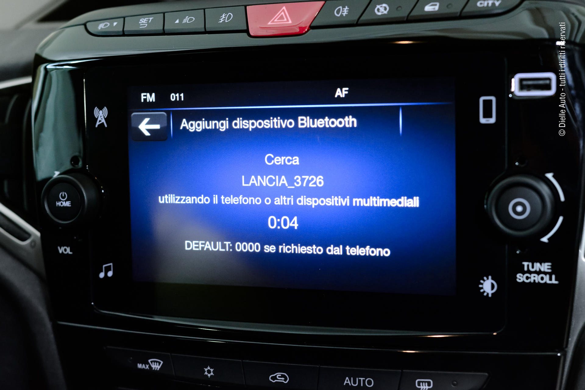 Lancia Ypsilon 1.0 firefly hybrid Gold s&s 70cv