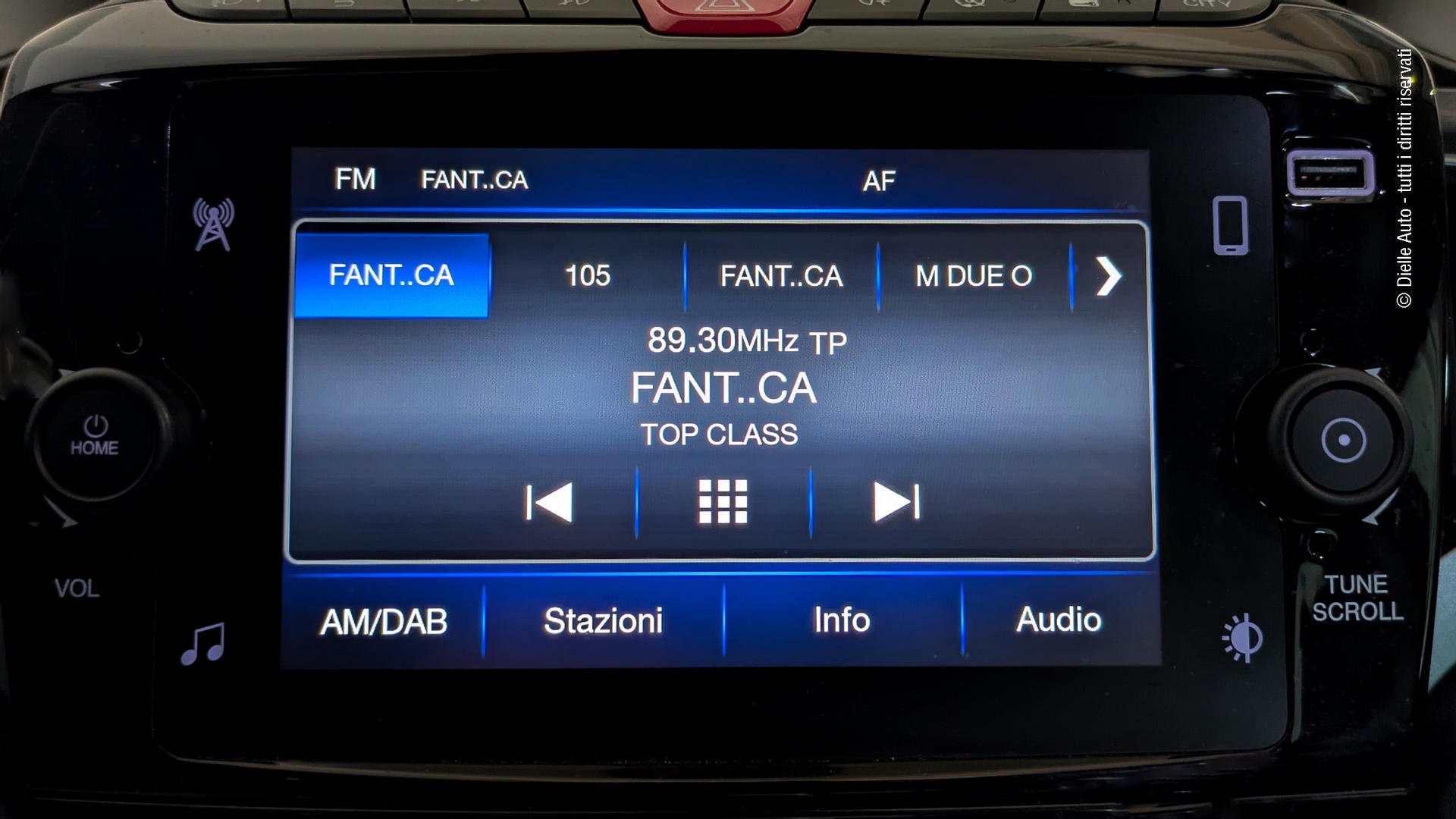 Lancia Ypsilon 1.0 firefly hybrid Gold s&s 70cv 5p.ti