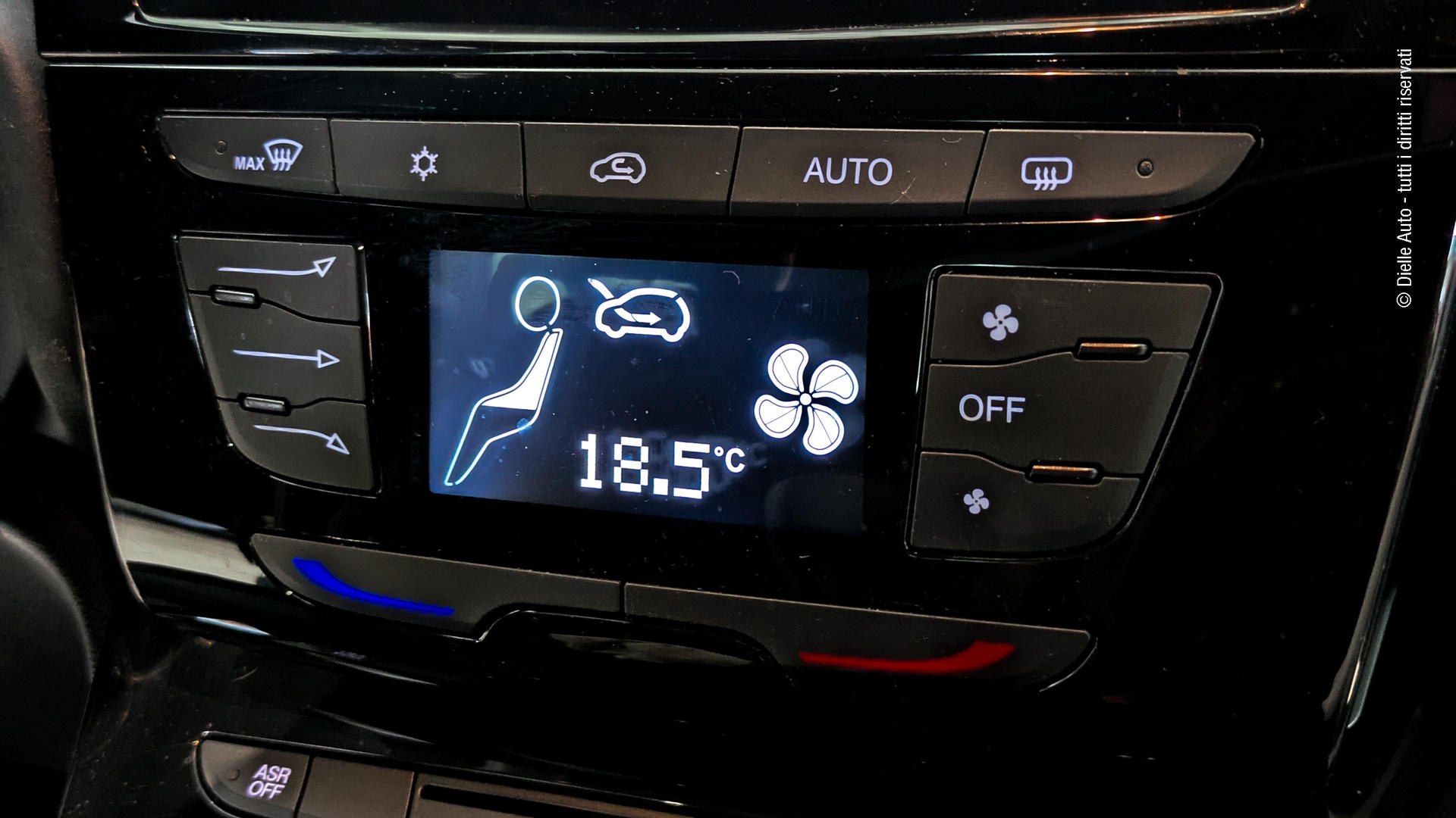 Lancia Ypsilon 1.0 firefly hybrid Gold s&s 70cv 5p.ti