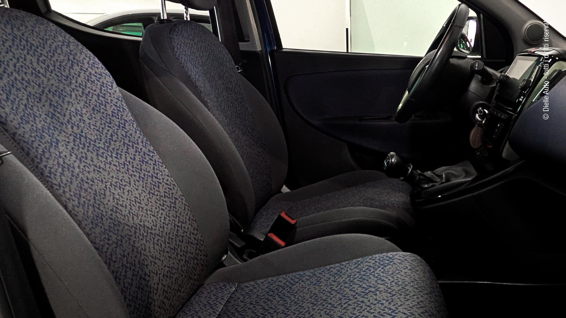 Lancia Ypsilon 1.0 firefly hybrid Gold s&s 70cv 5p.ti