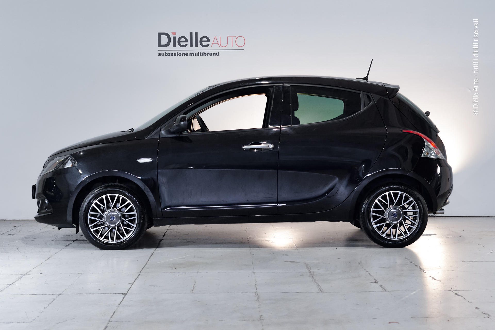 Lancia Ypsilon 1.0 hybrid Gold + GPL am