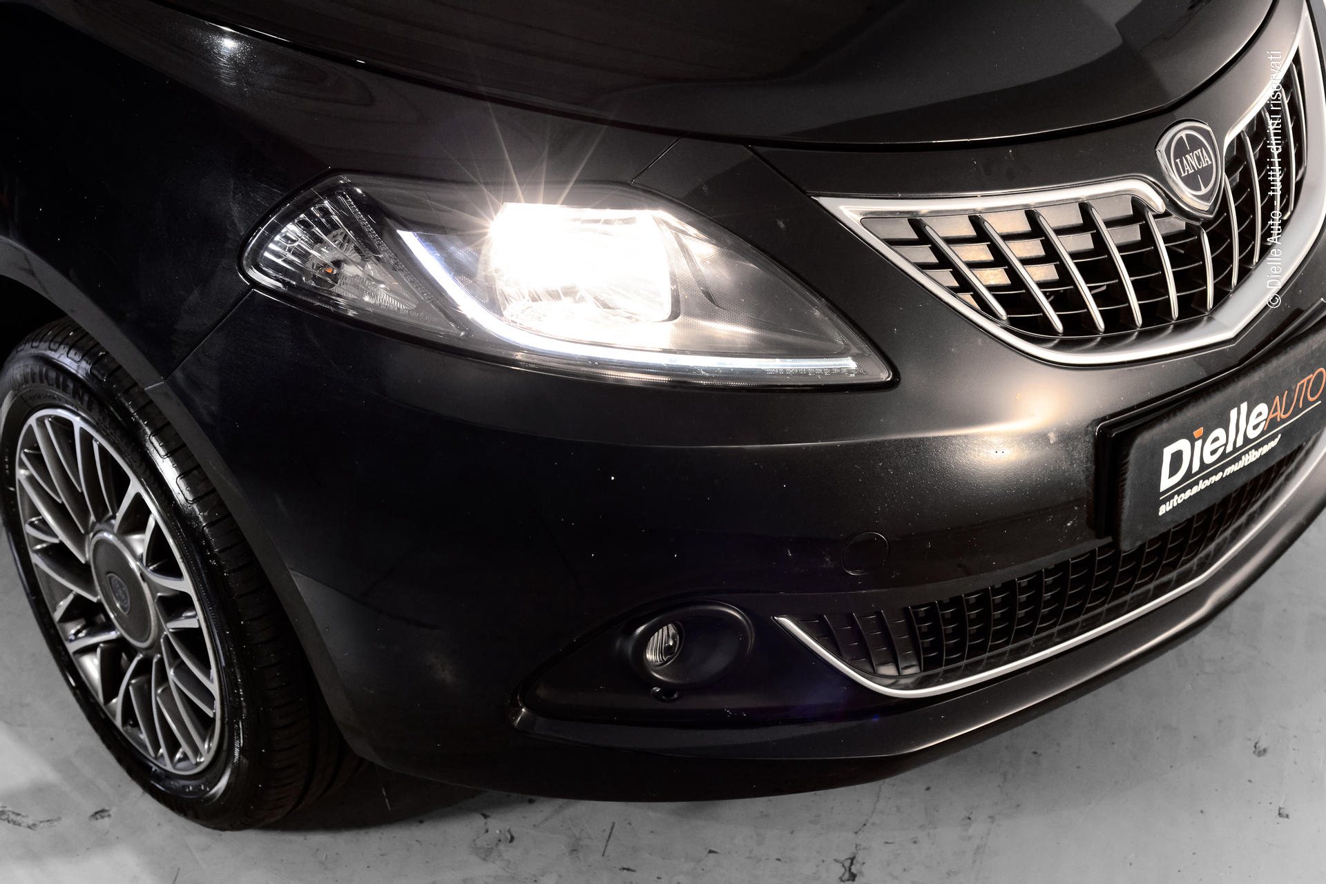 Lancia Ypsilon 1.0 hybrid Gold + GPL am