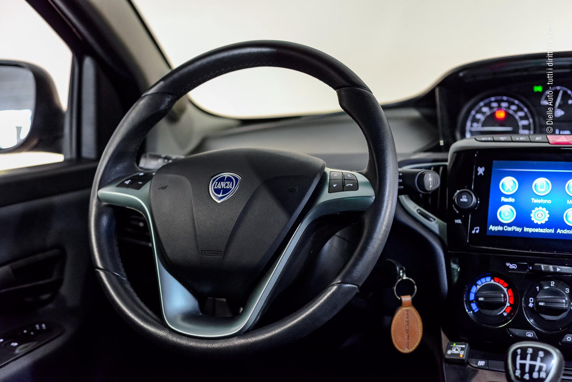 Lancia Ypsilon 1.0 hybrid Gold + GPL am