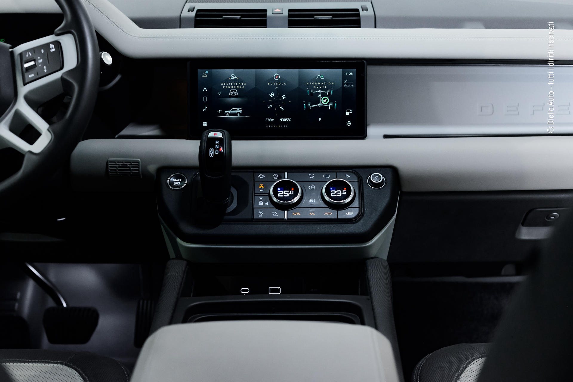 Land Rover Defender VII 90 3.0d i6 mhev X-Dynamic SE awd 200cv auto