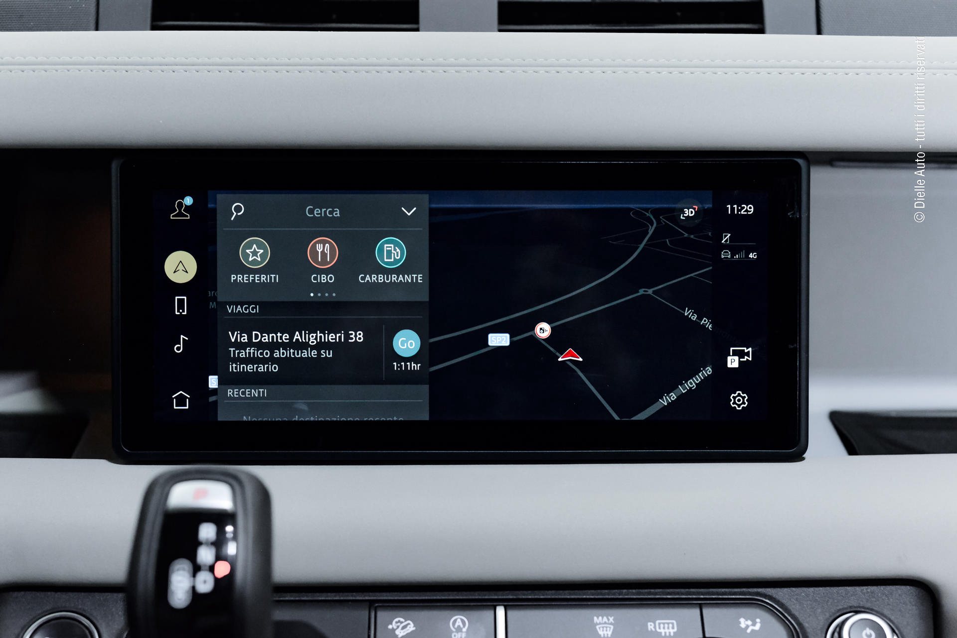 Land Rover Defender VII 90 3.0d i6 mhev X-Dynamic SE awd 200cv auto