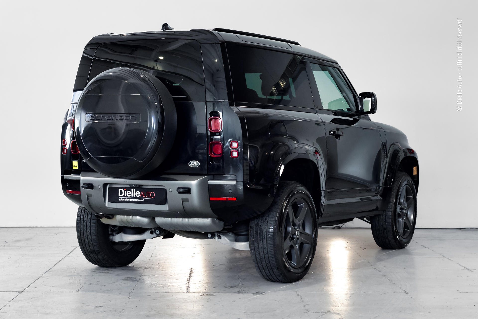 Land Rover Defender VII 90 3.0d i6 mhev X-Dynamic SE awd 200cv auto