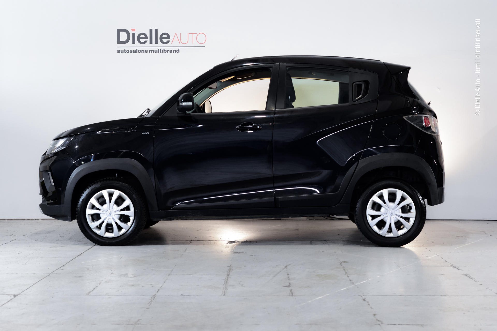 Mahindra KUV100 1.2 K6+ m-bifuel