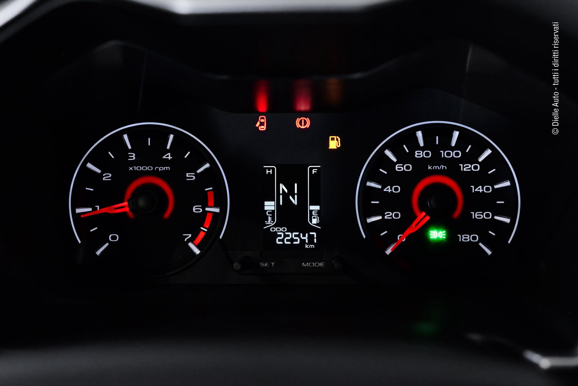 Mahindra KUV100 1.2 K6+ m-bifuel