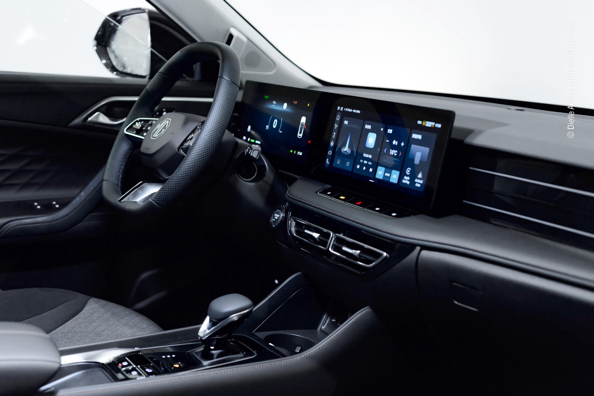 Mg NEW HS 1.5 hybrid+ Comfort auto