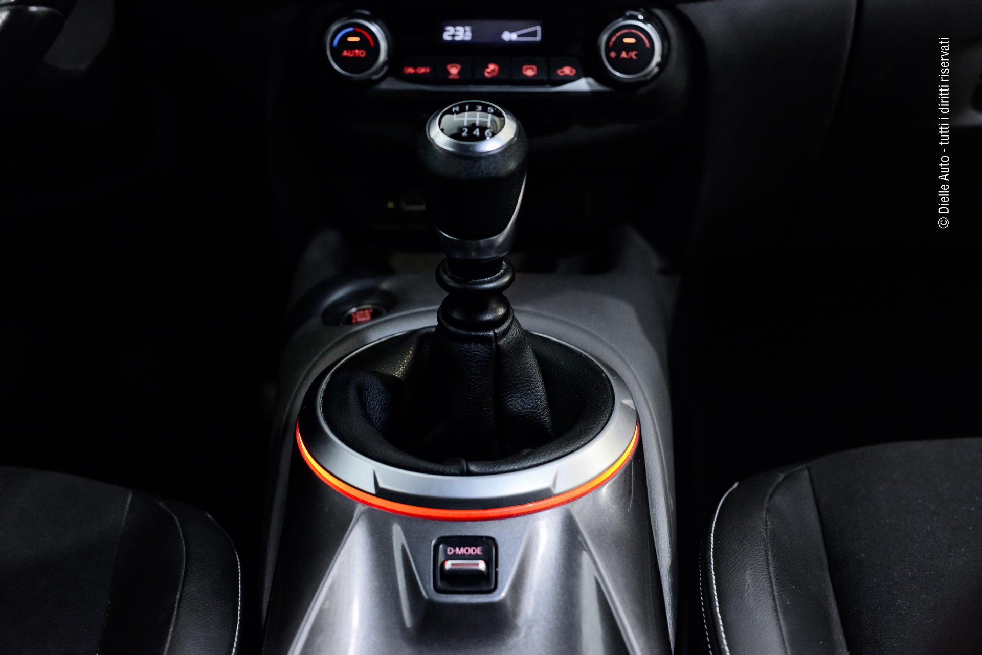 Nissan Juke 1.0 dig-t Tekna 114cv + BOSE 3D