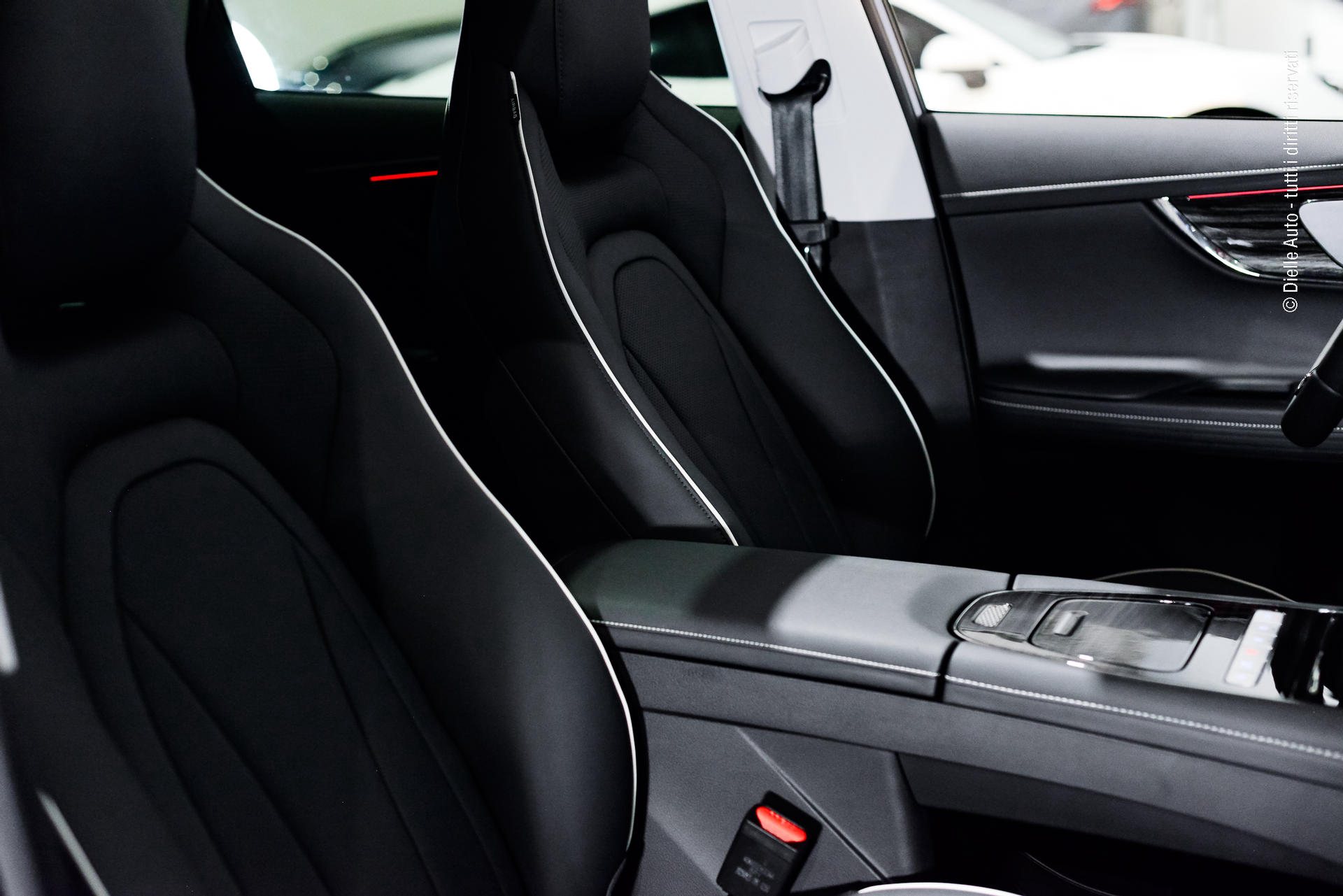 Omoda Omoda 5 1.6 tgdi Premium 7dct Anniversary