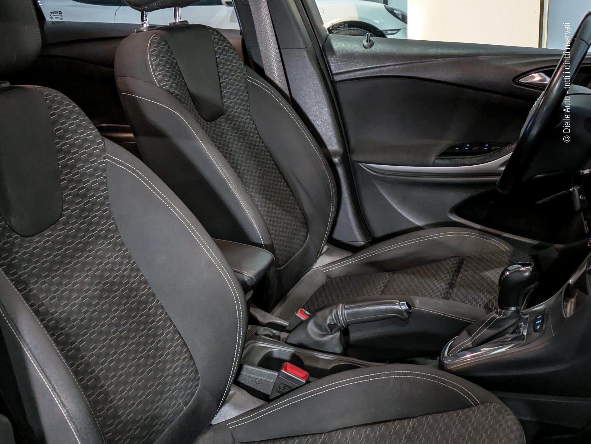 Opel Astra Sports Tourer 1.6 cdti Dynamic 136cv auto my18.5