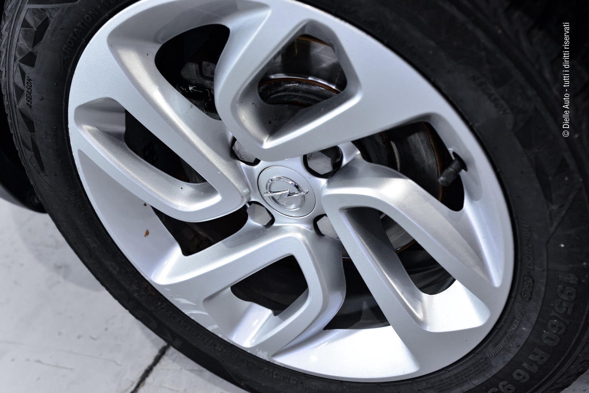 Opel Crossland X 1.2 Innovation s&s 83cv