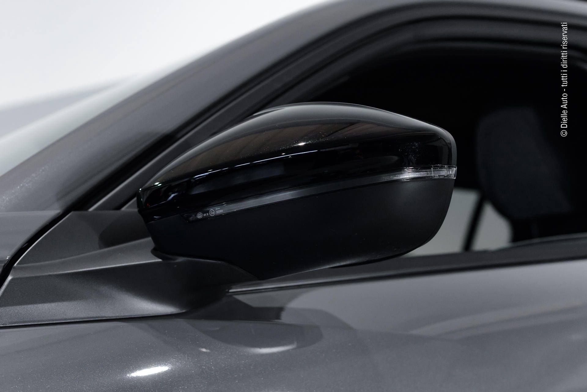 Peugeot 2008 1.2 hybrid Allure 145cv e-dcs6