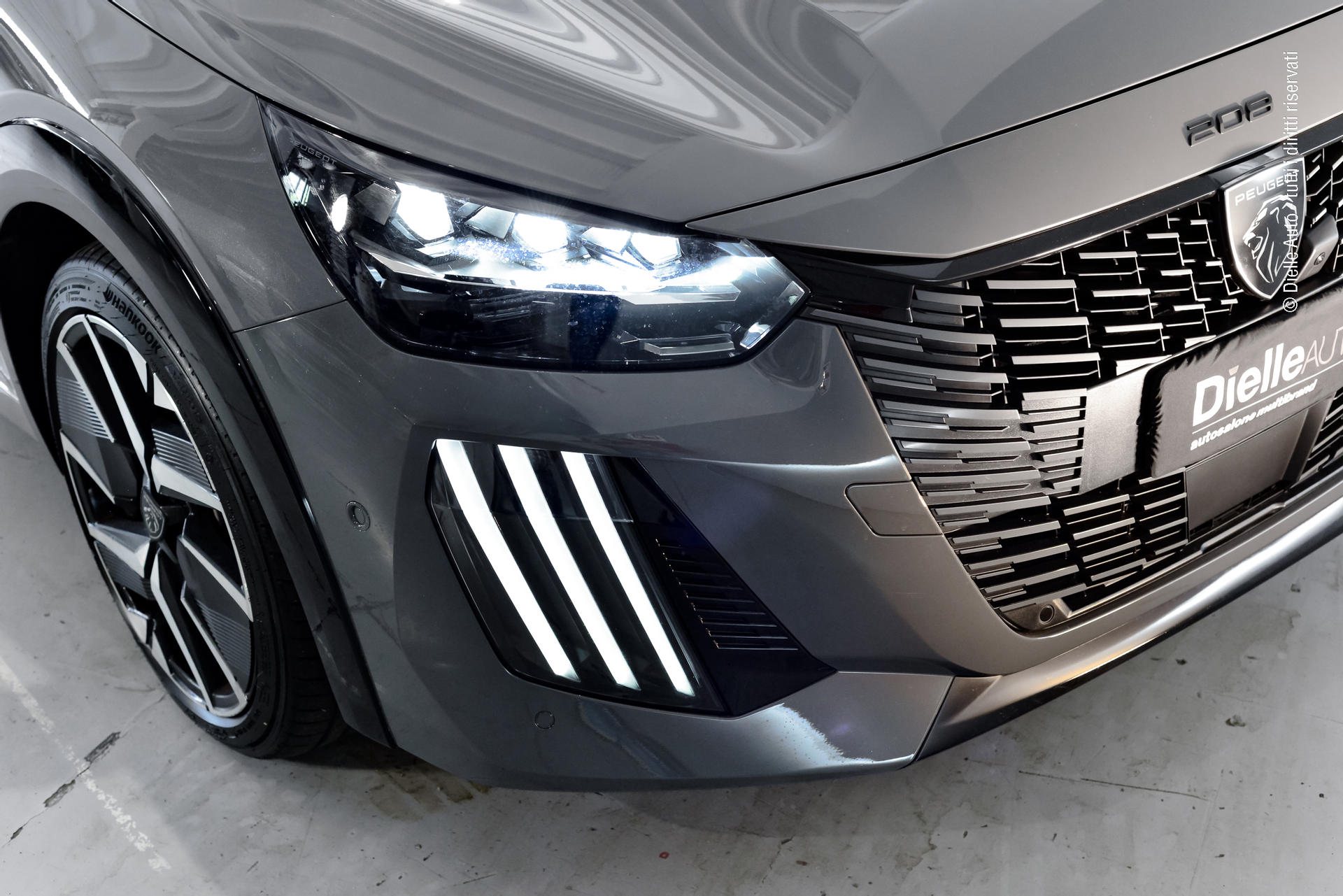 Peugeot 208 1.2 hybrid GT 145cv e-dcs 6