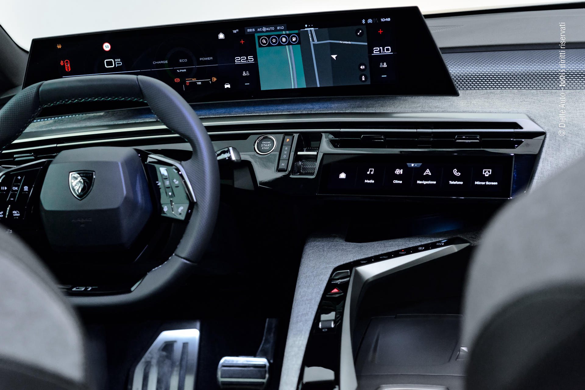 Peugeot 3008 1.2 hybrid GT Exclusive 145cv e-dcs6 TETTO APRIBILE