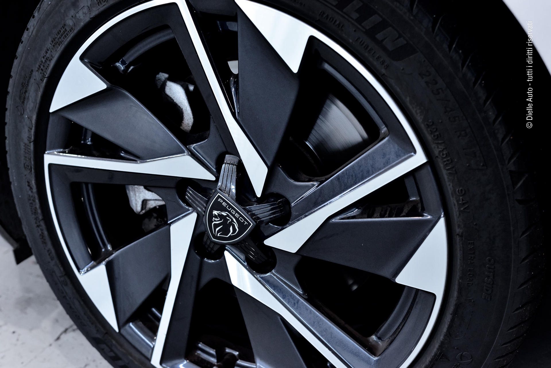 Peugeot 308 1.5 bluehdi Allure Pack s&s 130cv eat8 *NAVI + CAMERA*