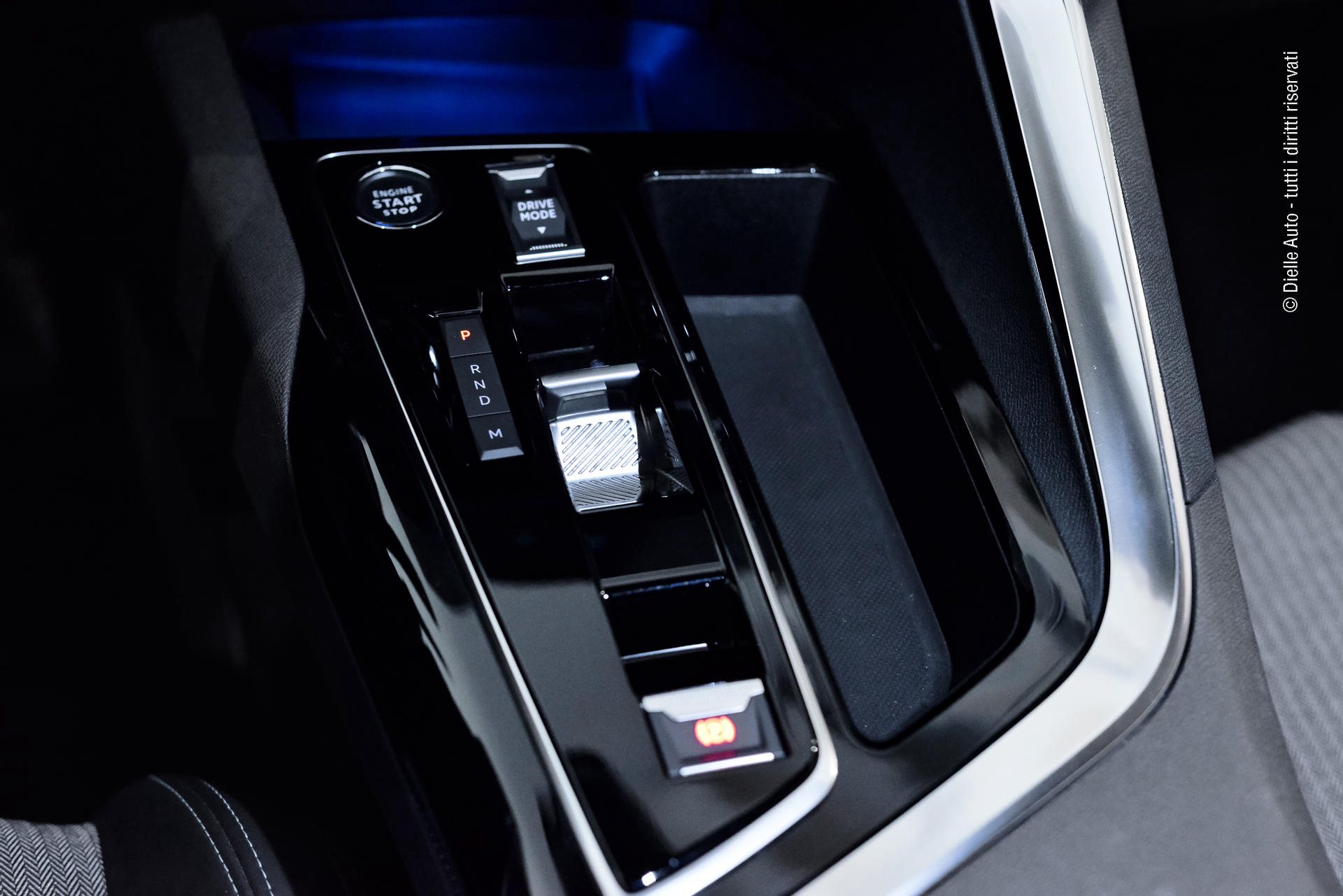 Peugeot 5008 1.5 bluehdi Allure Pack s&s 130cv eat8 7 posti