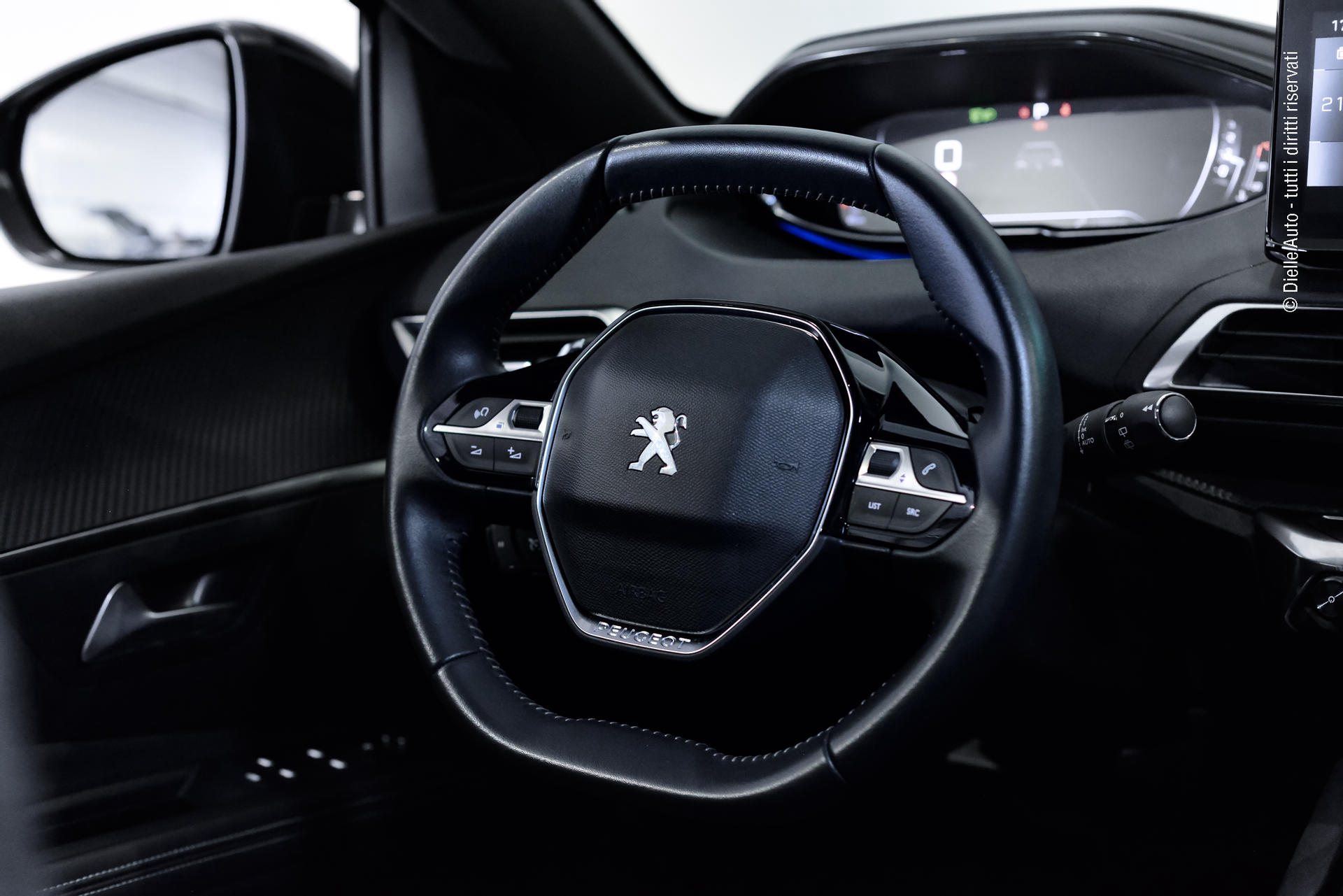 Peugeot 5008 1.5 bluehdi Allure Pack s&s 130cv eat8 7 posti