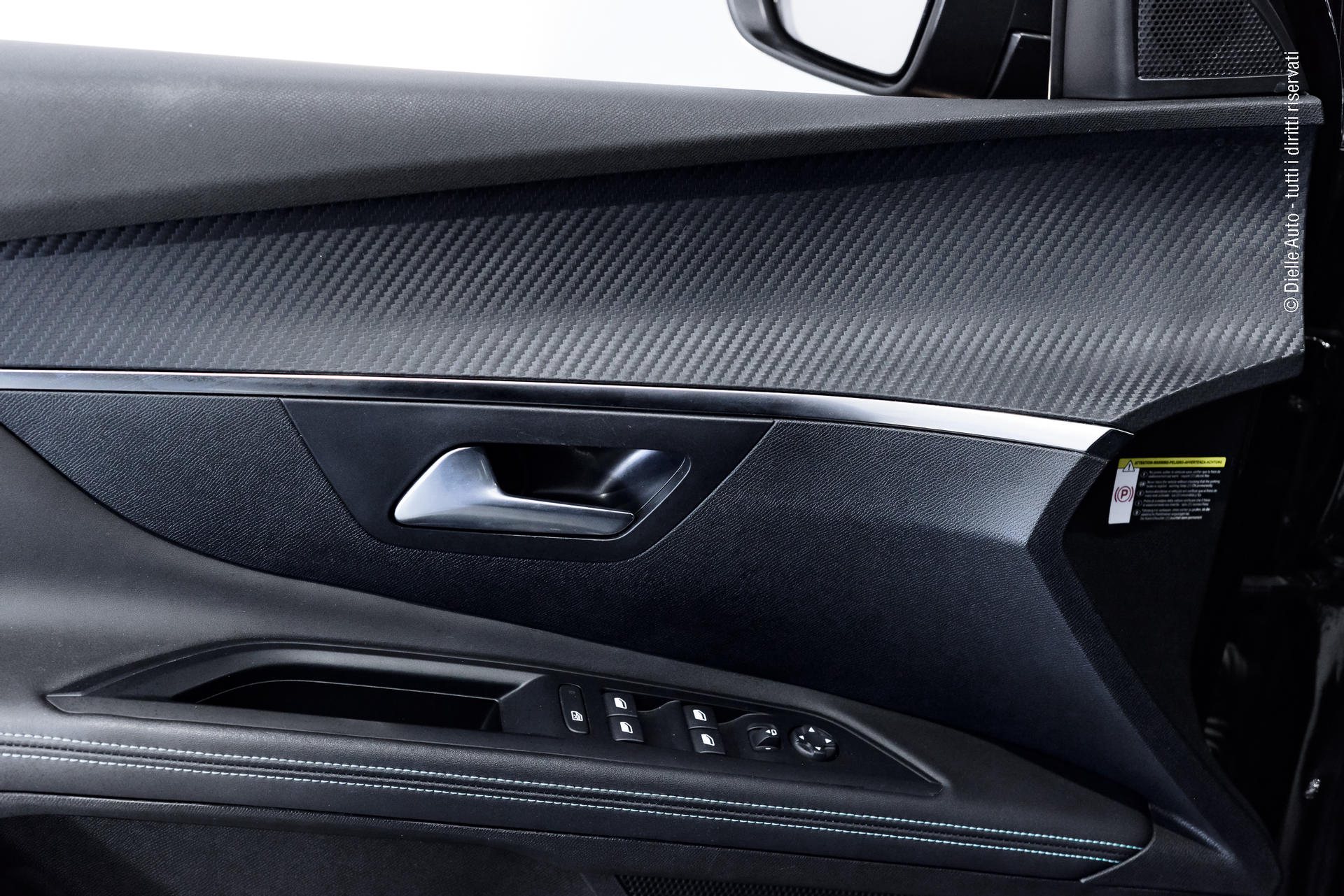 Peugeot 5008 1.5 bluehdi Allure Pack s&s 130cv eat8 7 posti