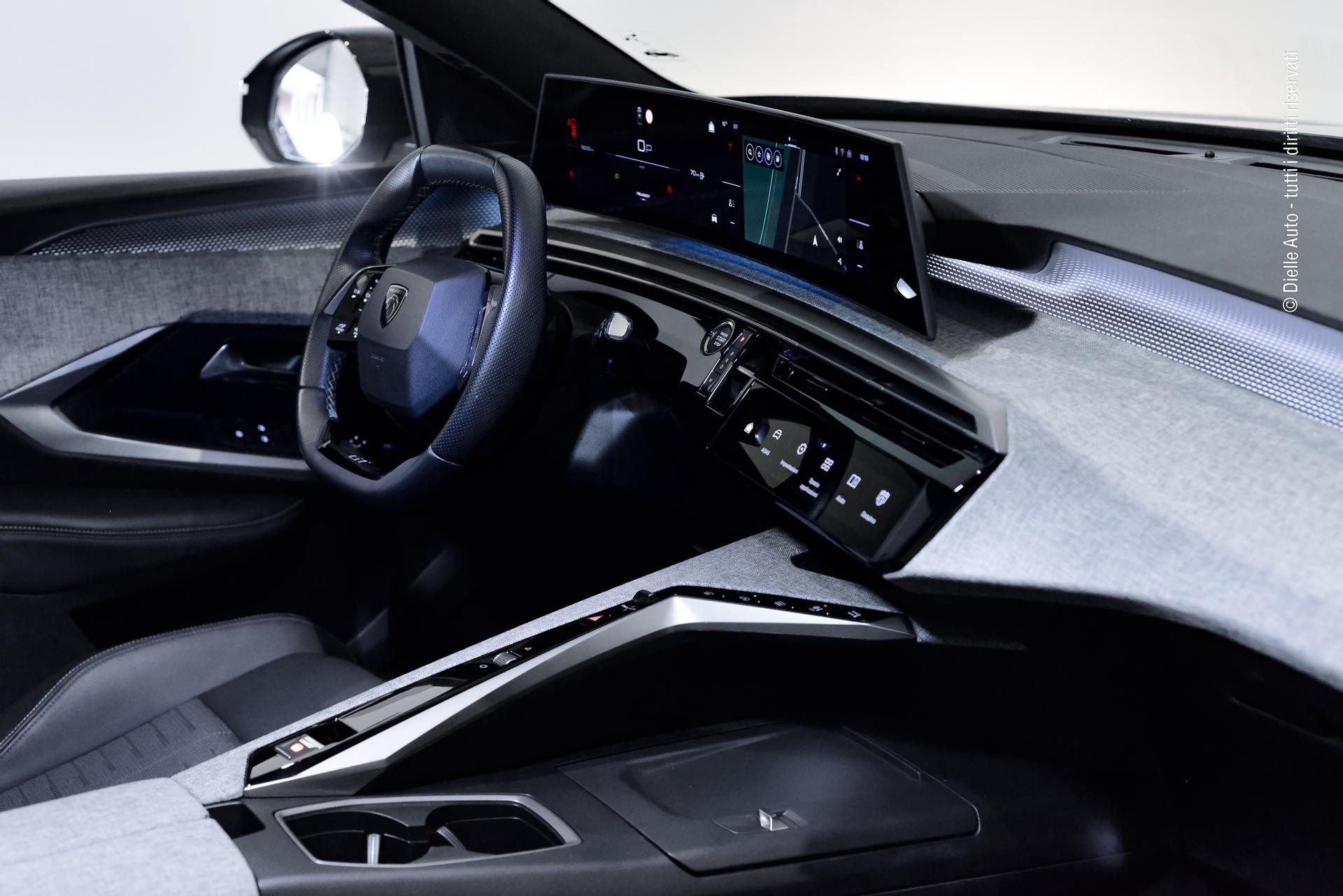 Peugeot 5008 1.2 hybrid GT 145cv 7p.ti e-dcs6