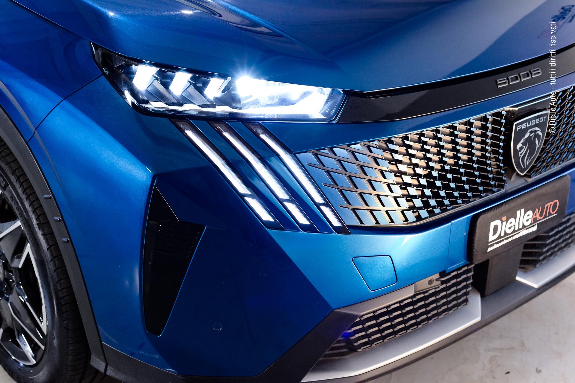 Peugeot 5008 1.2 hybrid GT 145cv 7p.ti e-dcs6